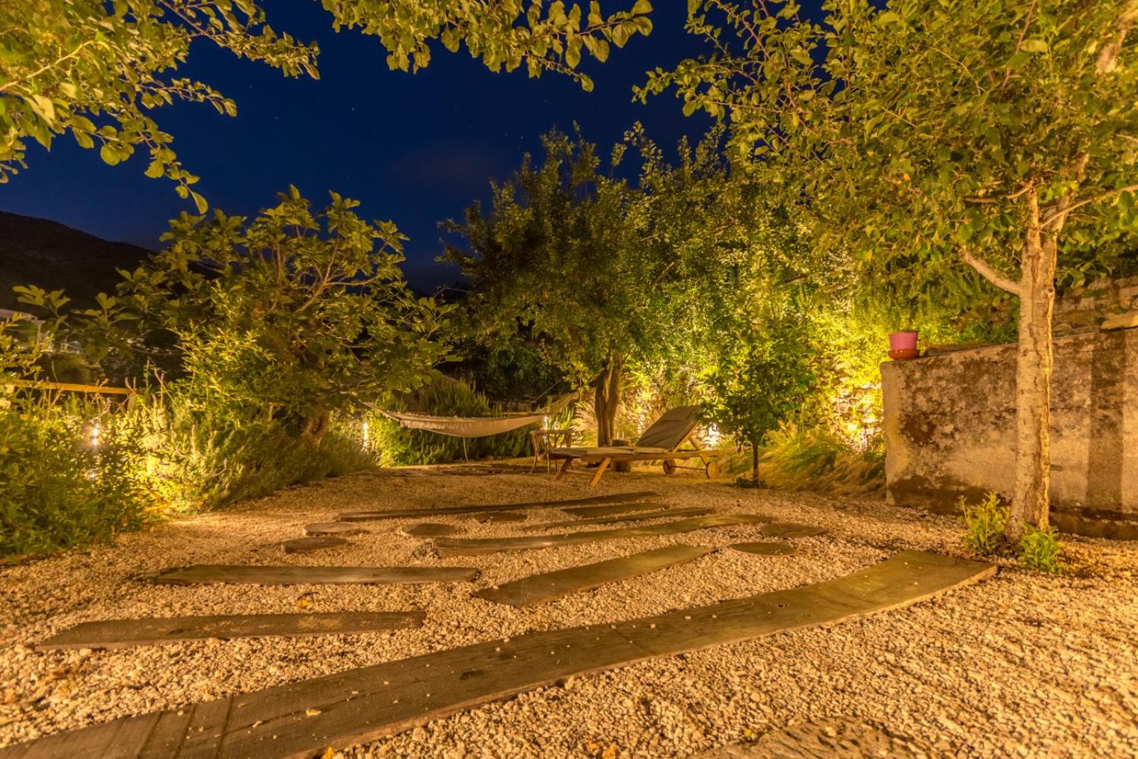 Old Noar Private Villa view 2