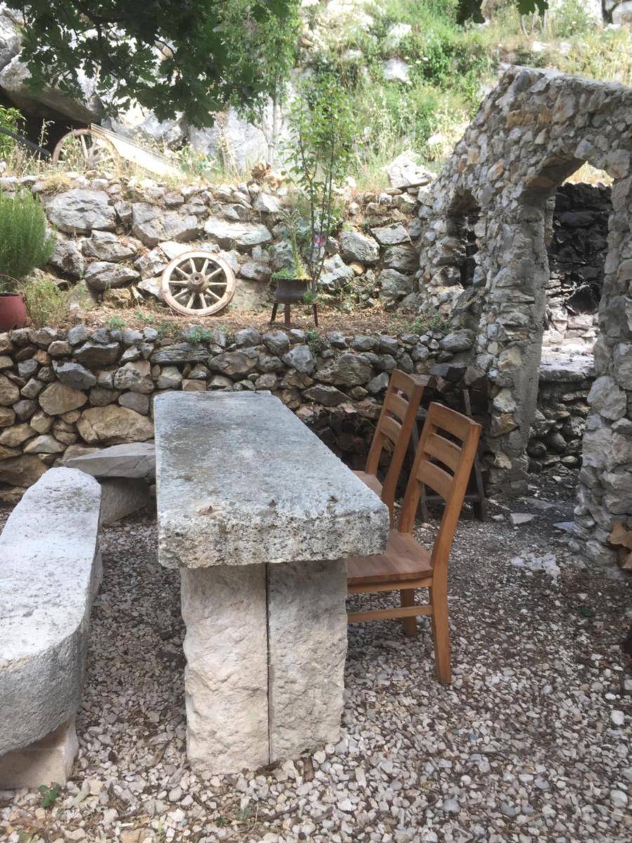 Photo 28