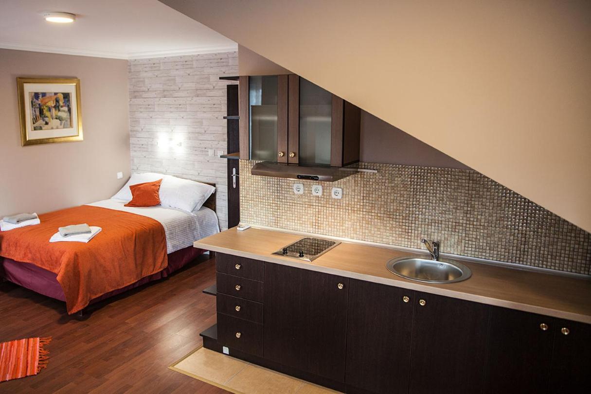 Vila Mila Riverside Apartments