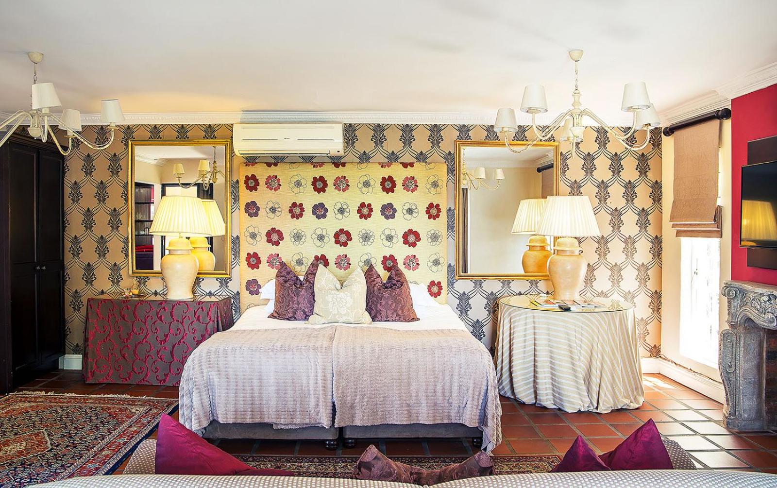 Goble Palms Guest Lodge & Urban Retreat