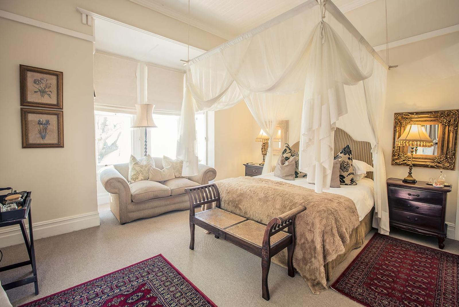 Goble Palms Guest Lodge & Urban Retreat