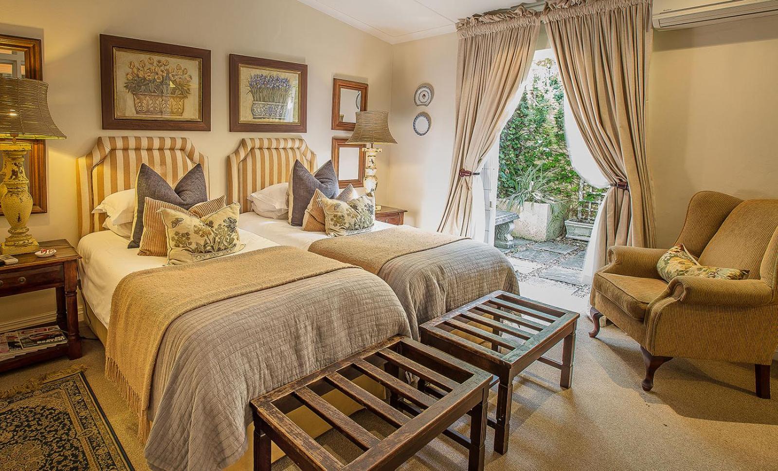 Goble Palms Guest Lodge & Urban Retreat