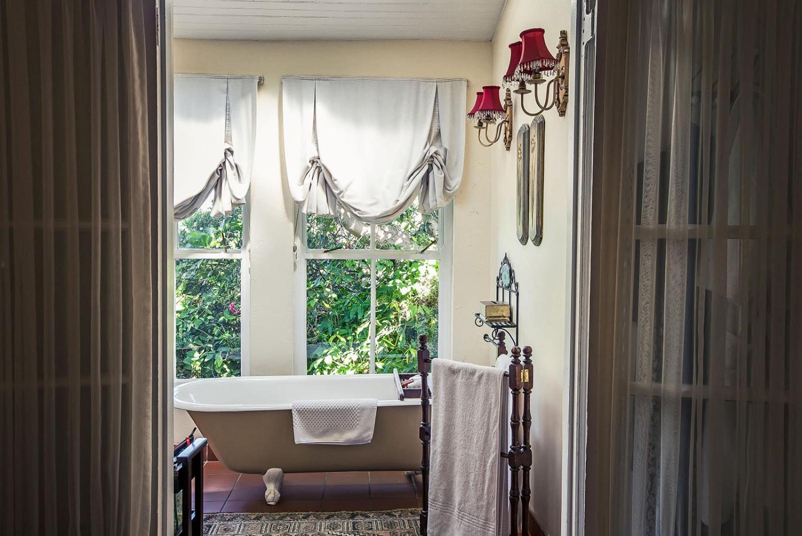 Goble Palms Guest Lodge & Urban Retreat