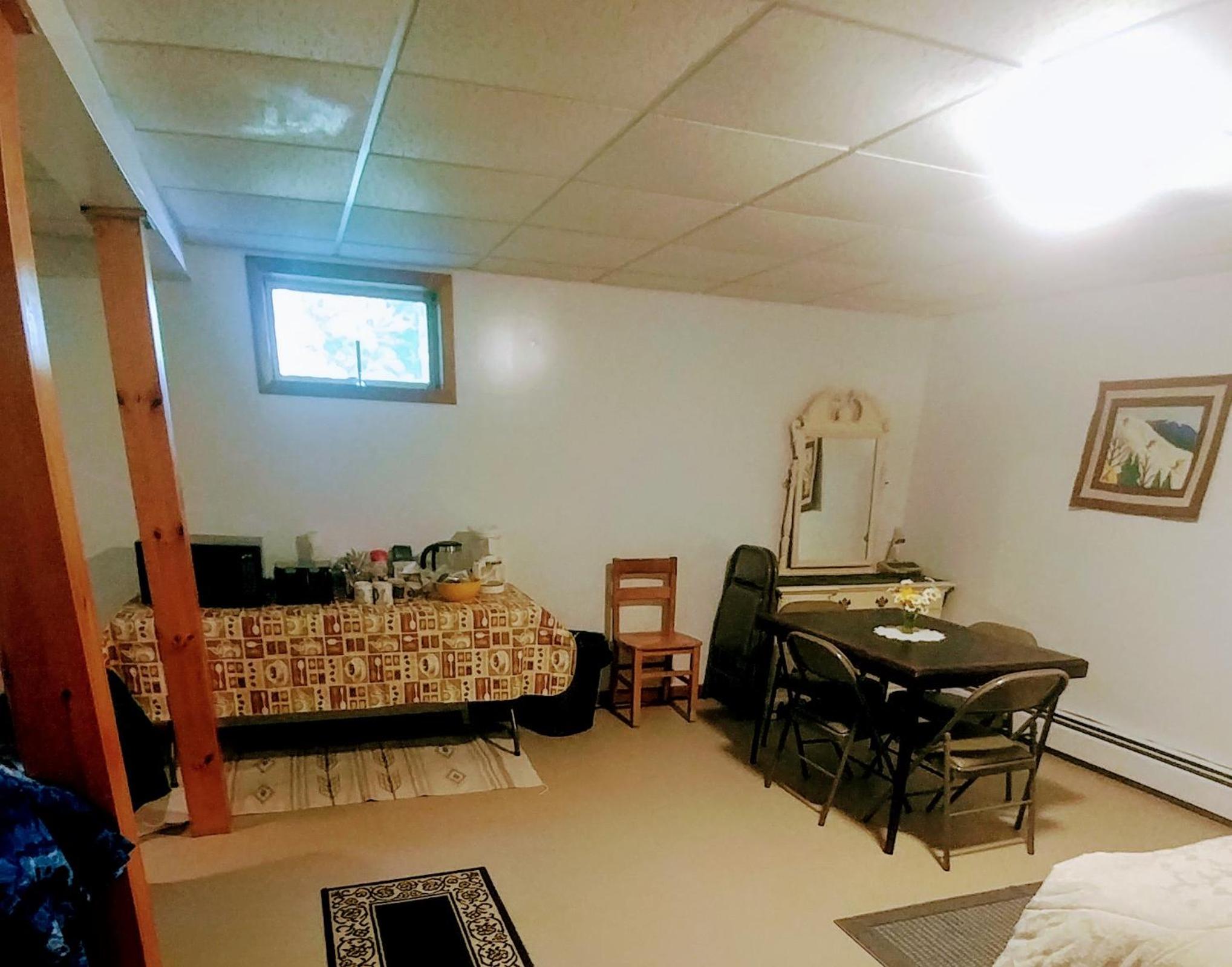 Cricket Hill Lodging view 5