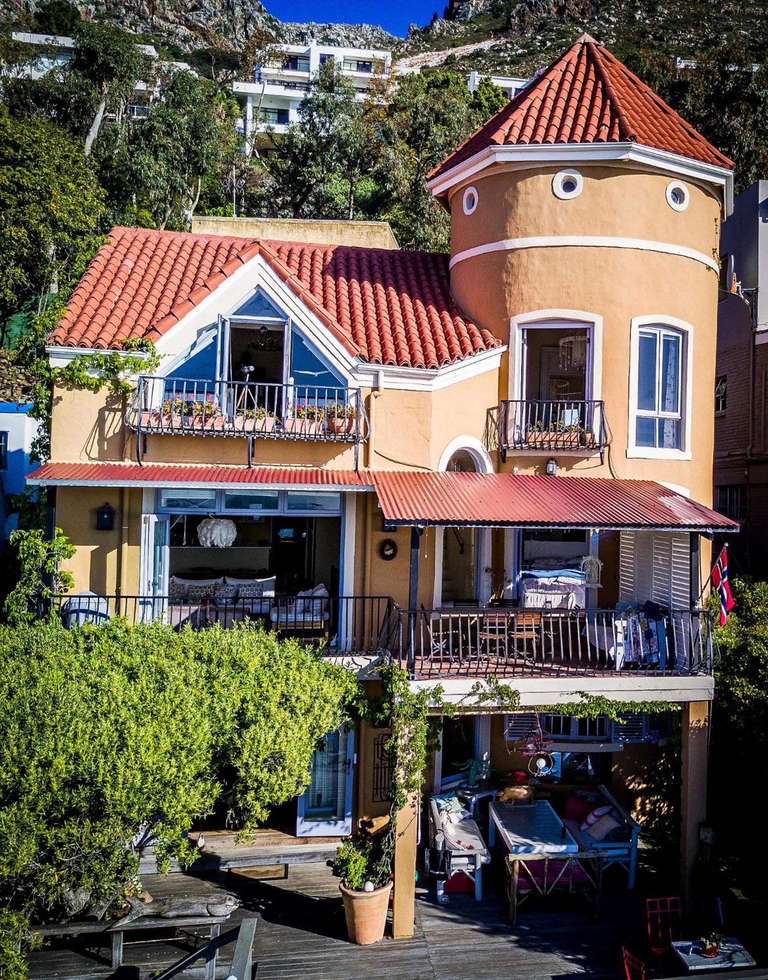 'Cardamom House', Enchanting Vacation Home 2 min from the Beach, Sleeps 5
