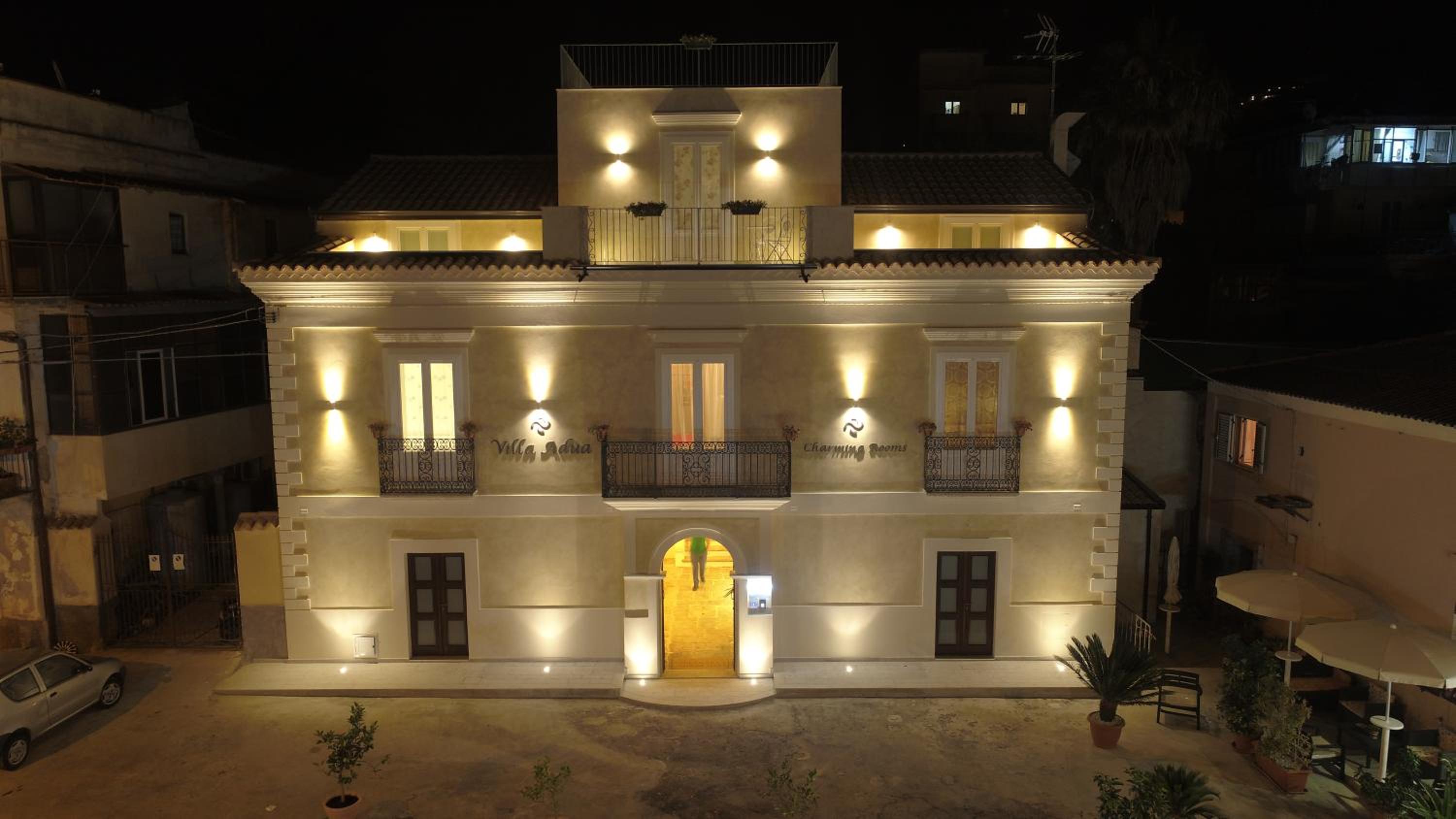 Villa Adua