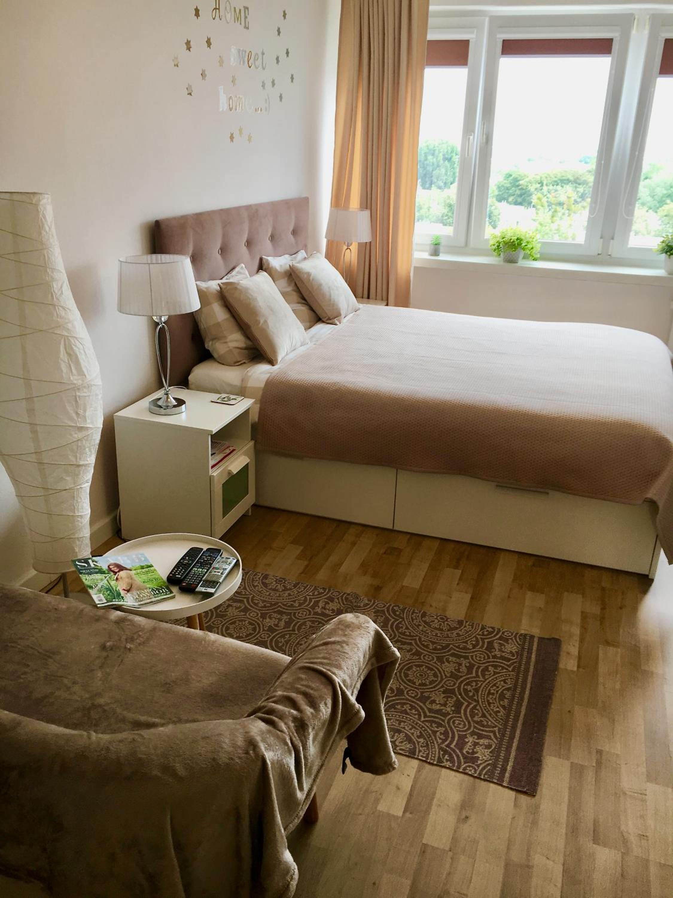 Apartament MetroMarymont view 2