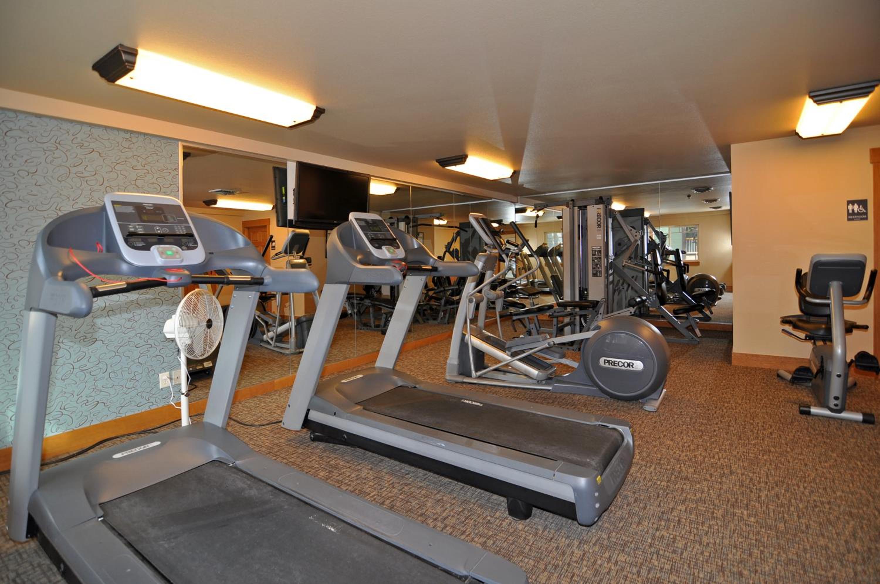 Lakeside Lodge and Suites