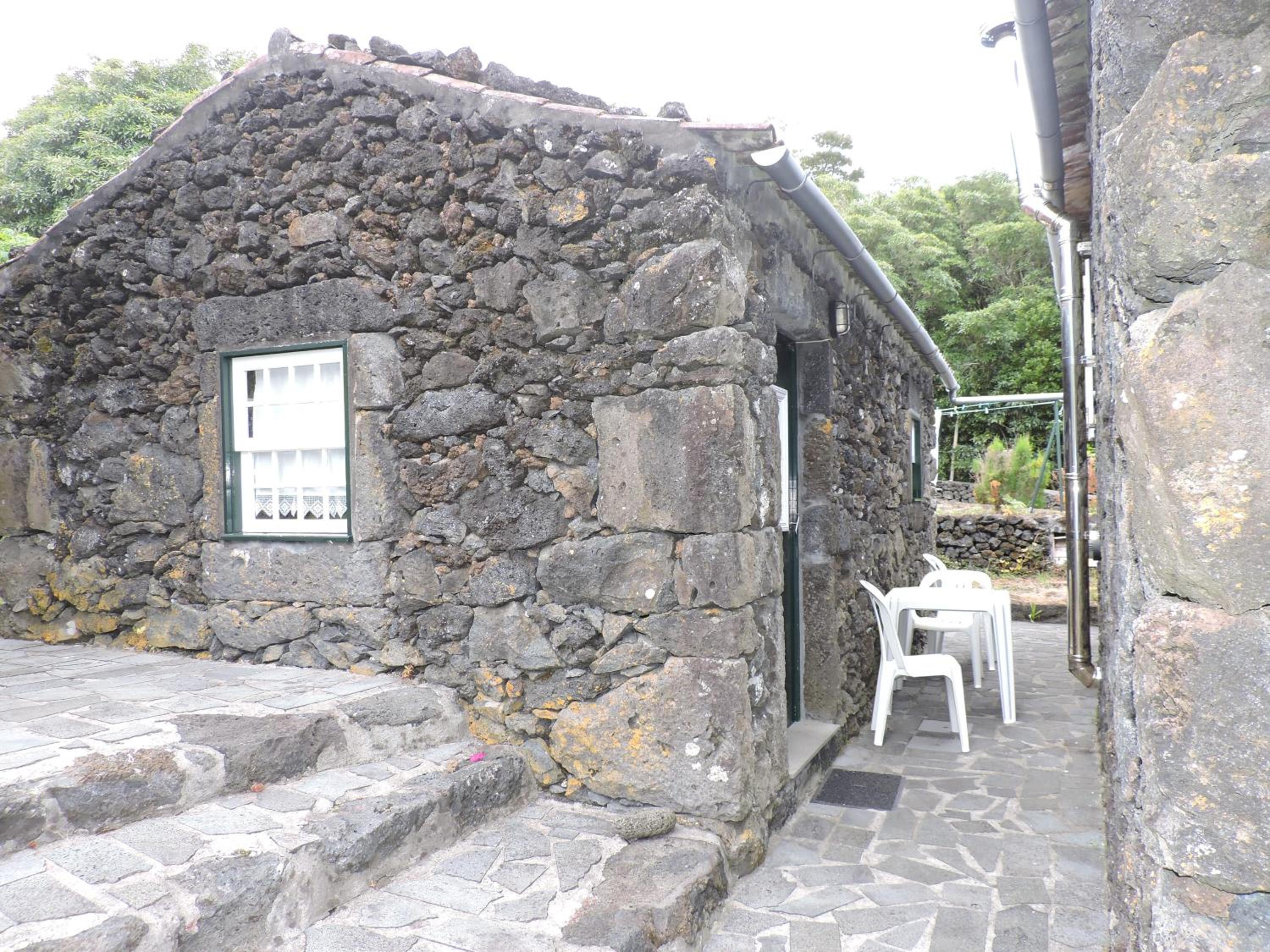 Casas de Campo HousesInPico view 2
