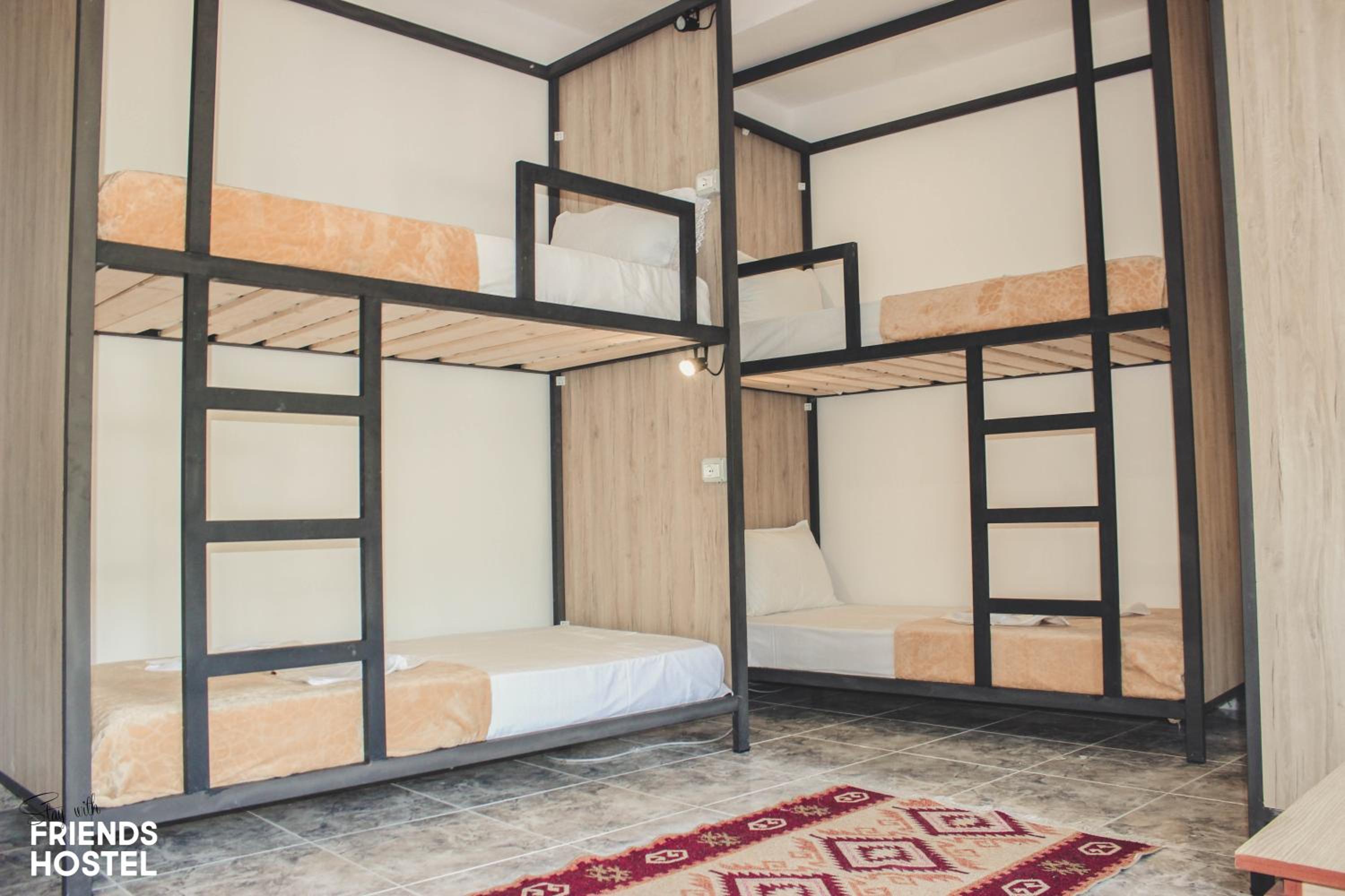 Friends' Guesthouse & Hostel