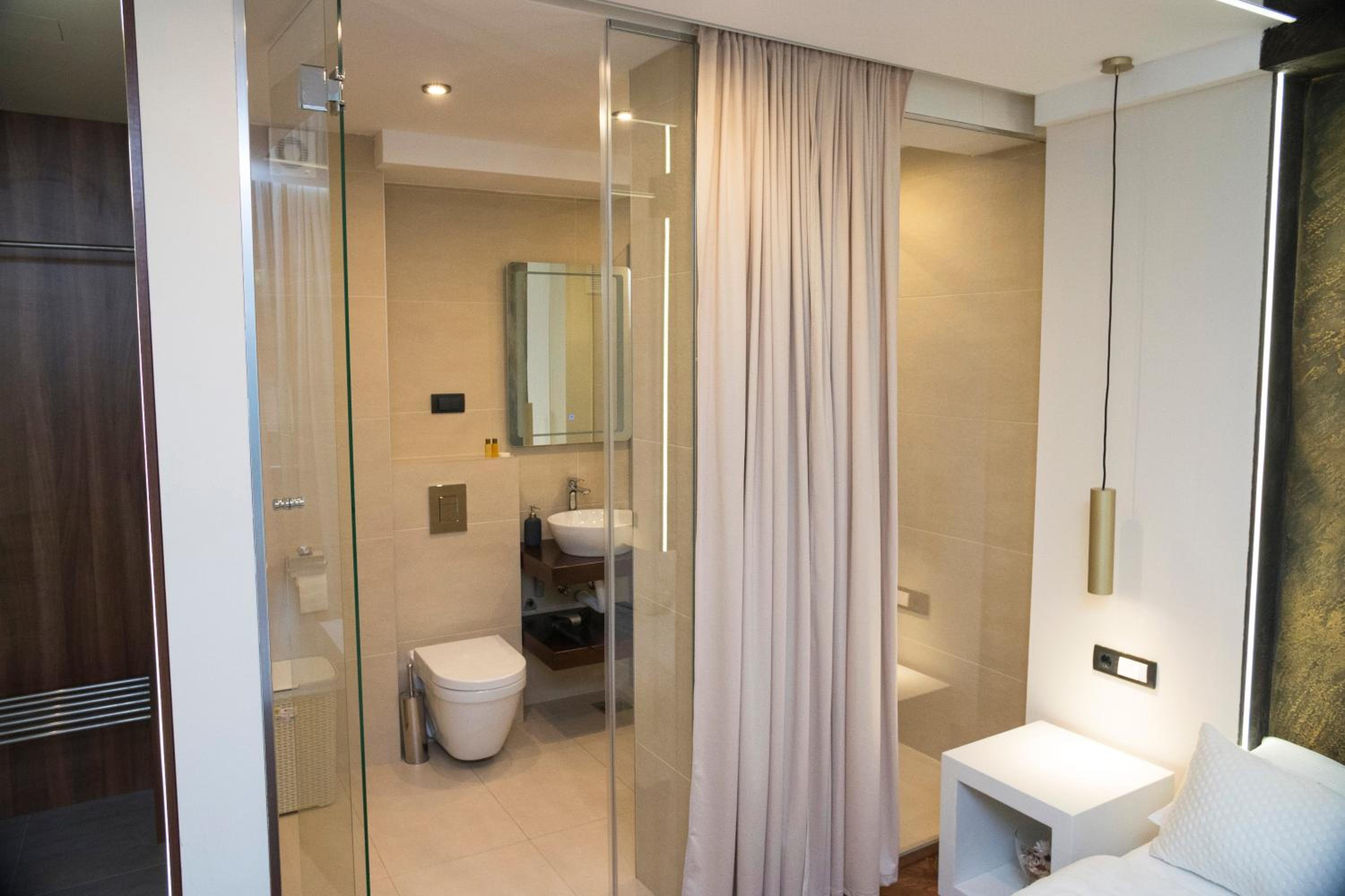 Onyx luxury apartments view 3