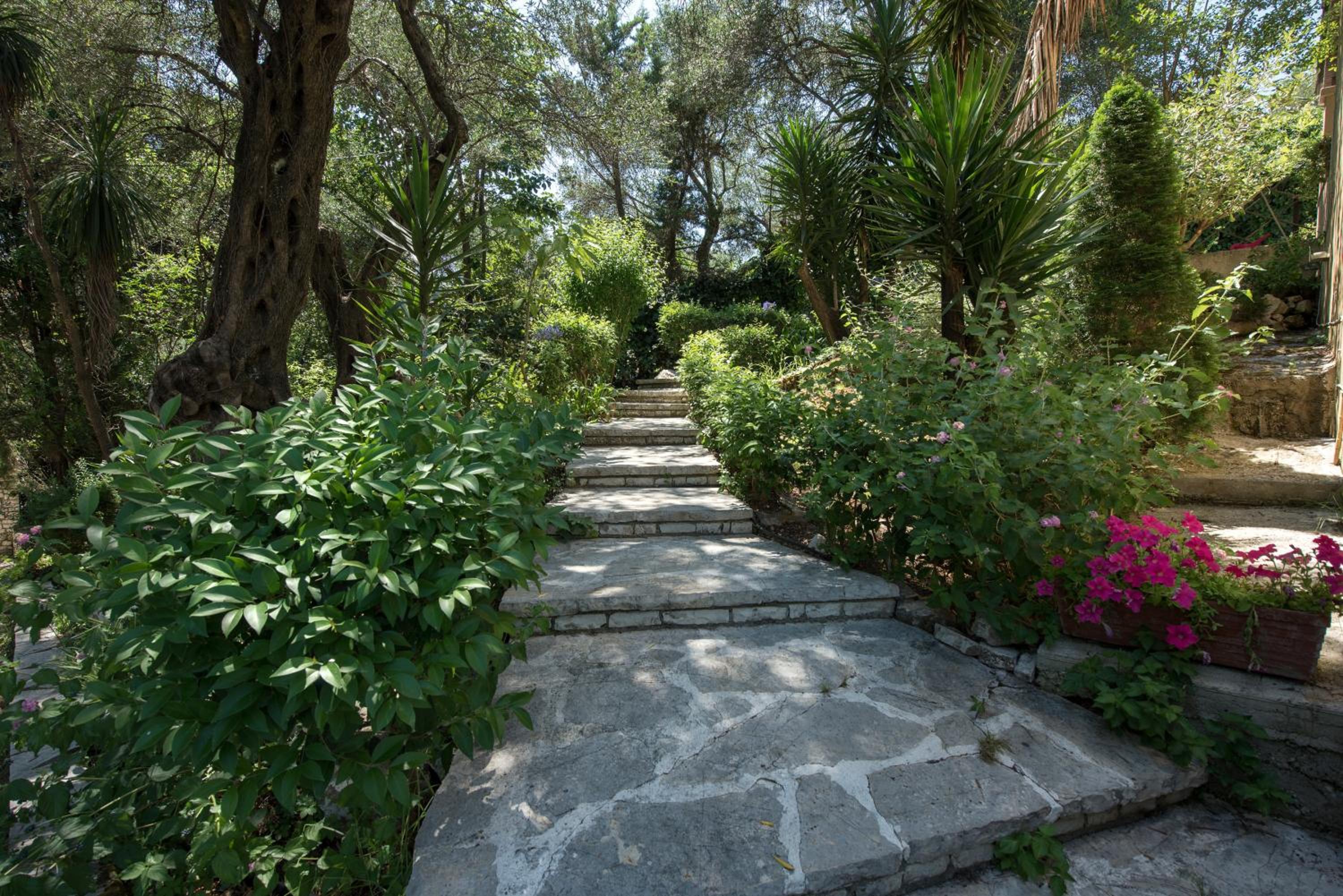 Villa Lofos view 3