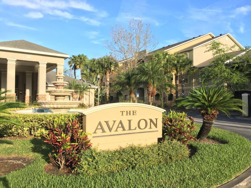 Hotel NEW 2bed2bath condo - CLEARWATER BEACH - FREE Wi-Fi and Parking - Image 1