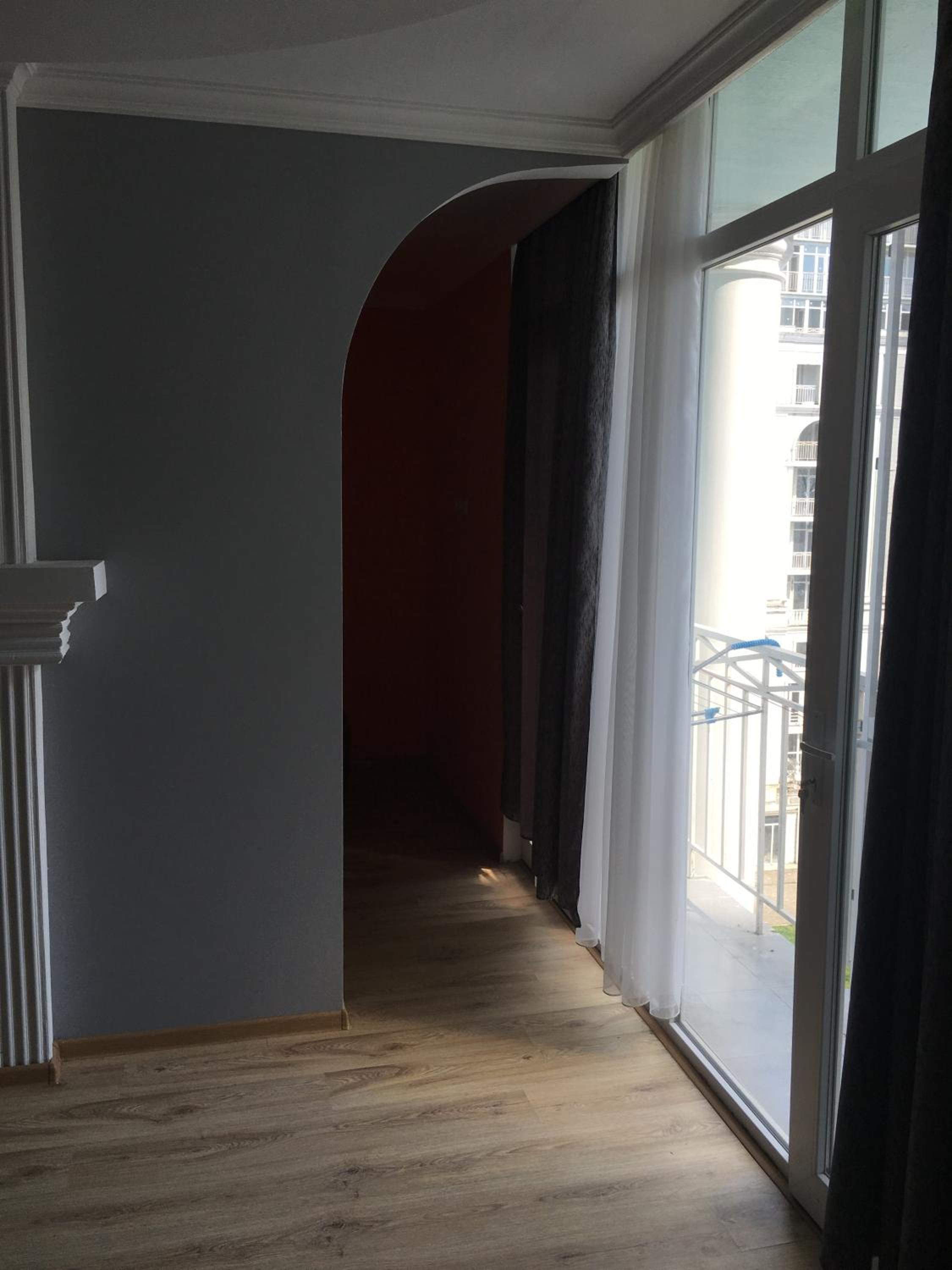 Apartment White Magnolia view 4