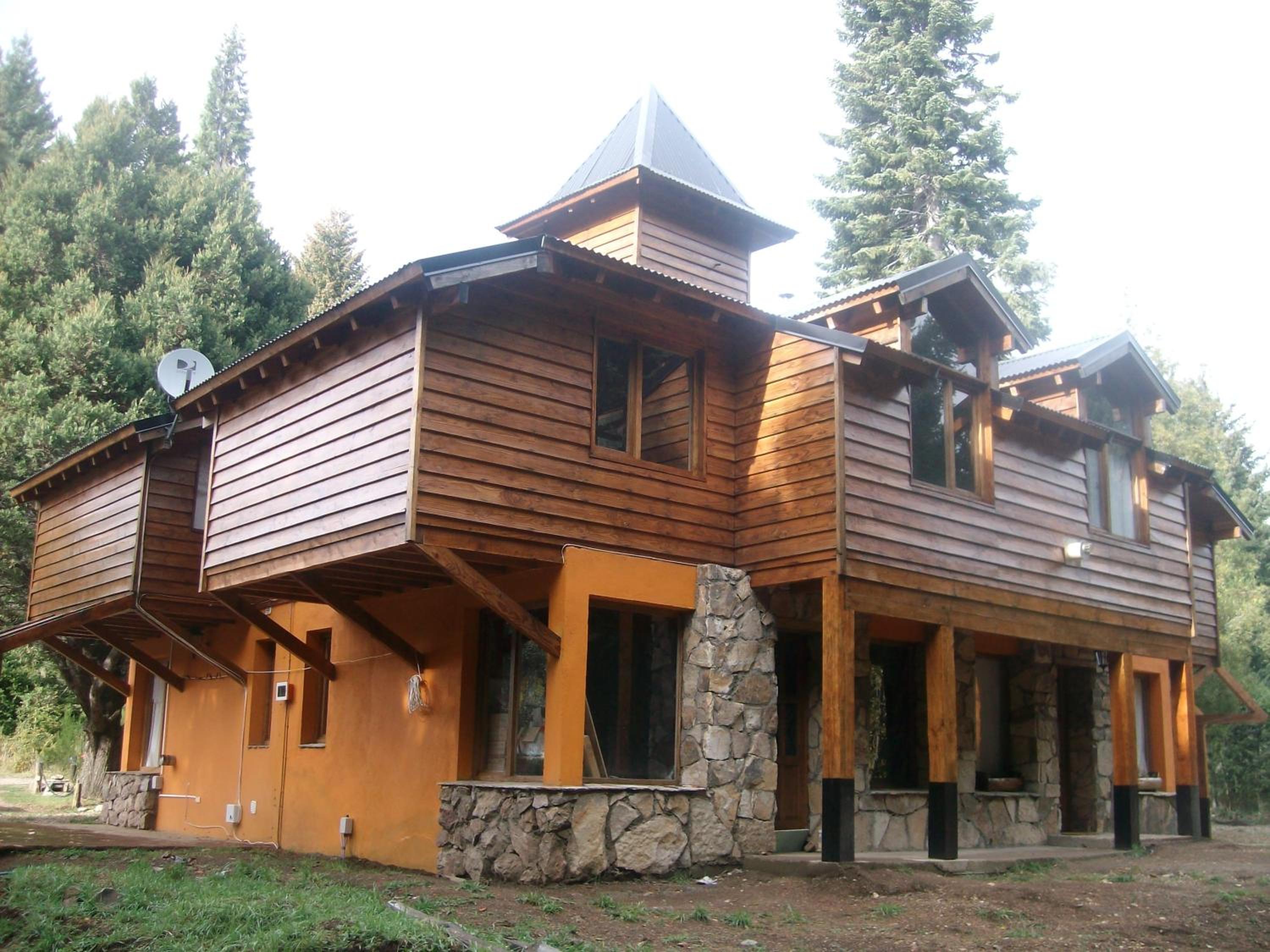 Tinsel's House