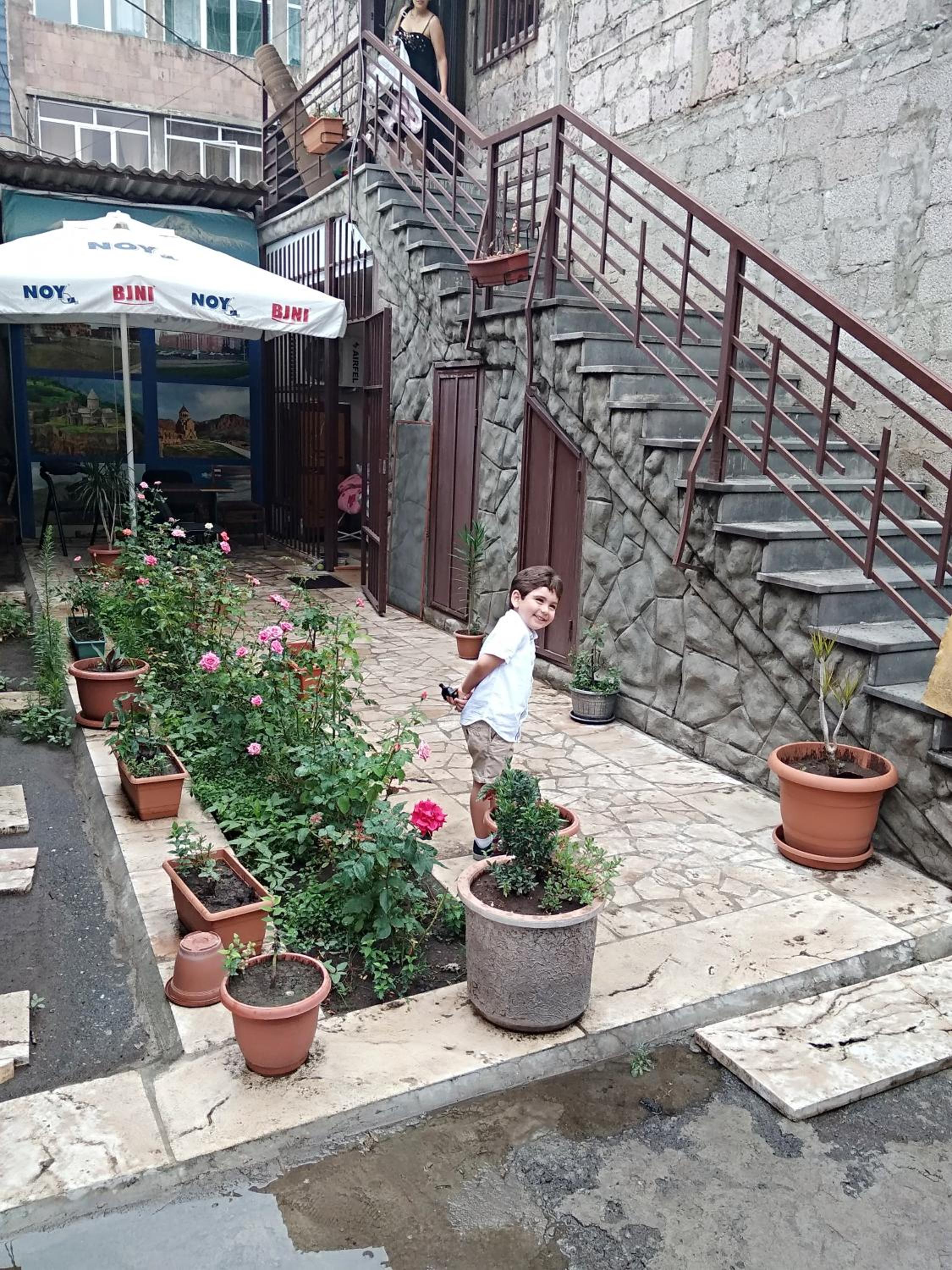 Komitas Avenue Guest House
