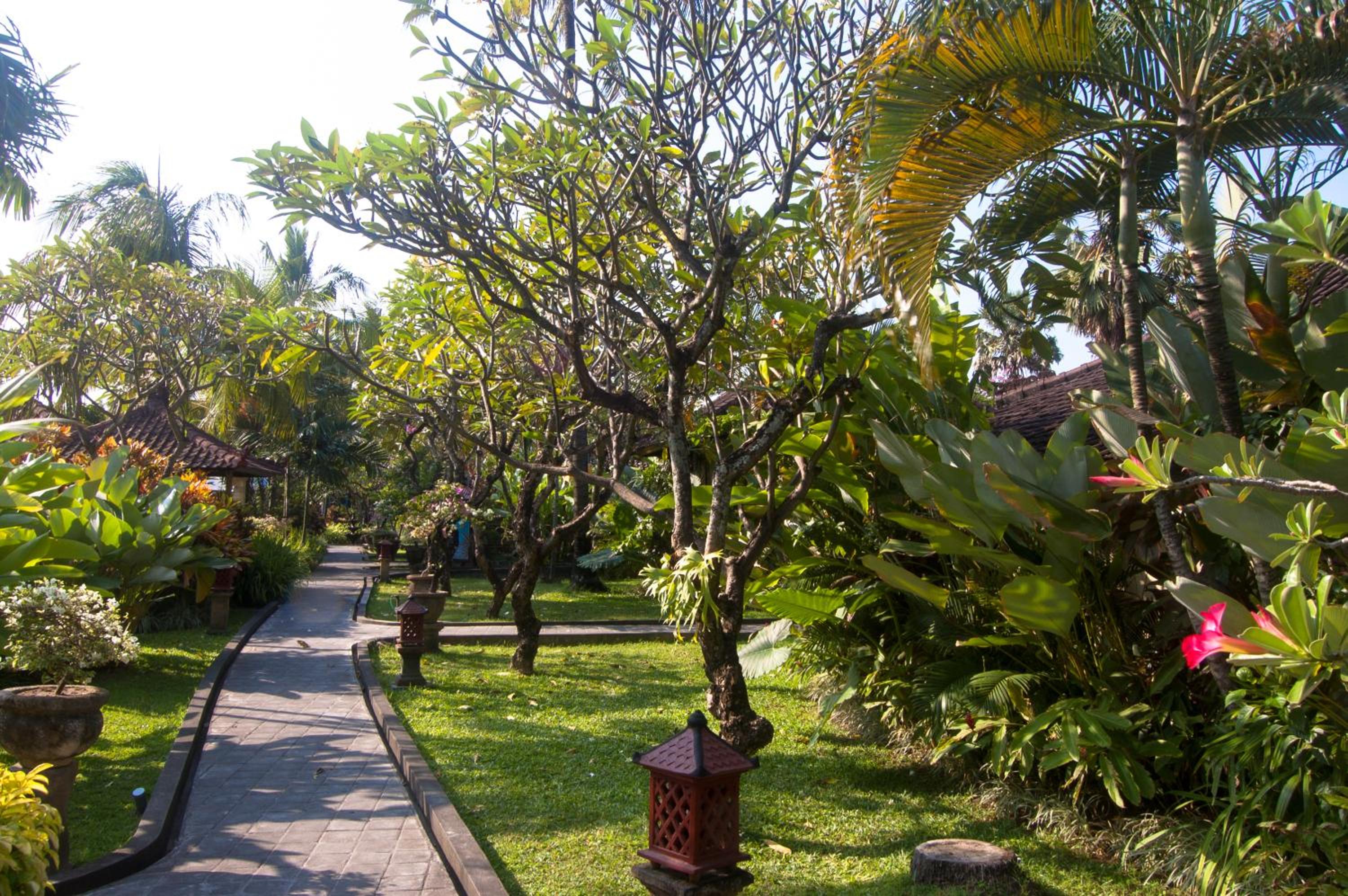 Kuta Puri Bungalows, Villas and Resort