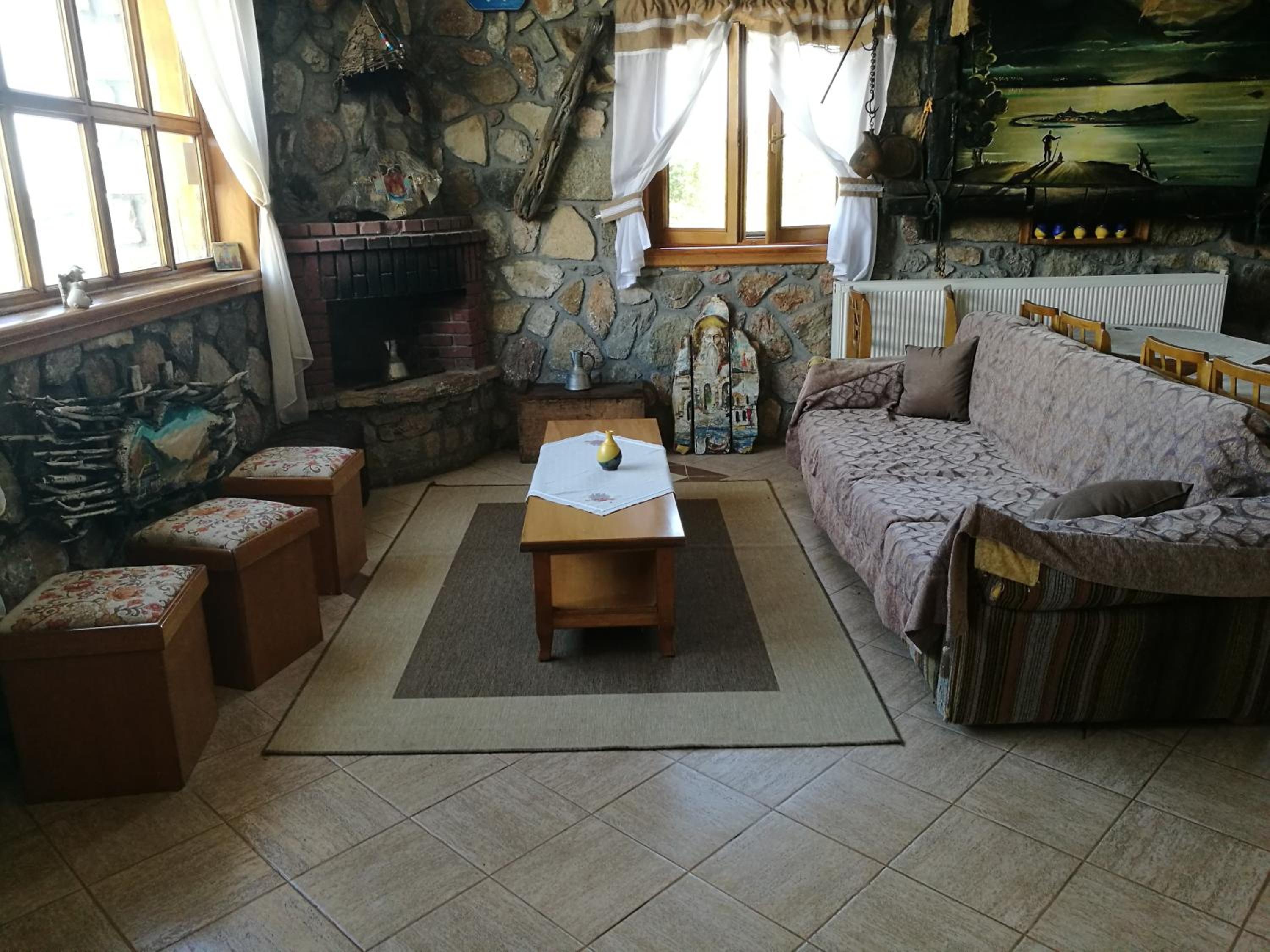 Photo 11