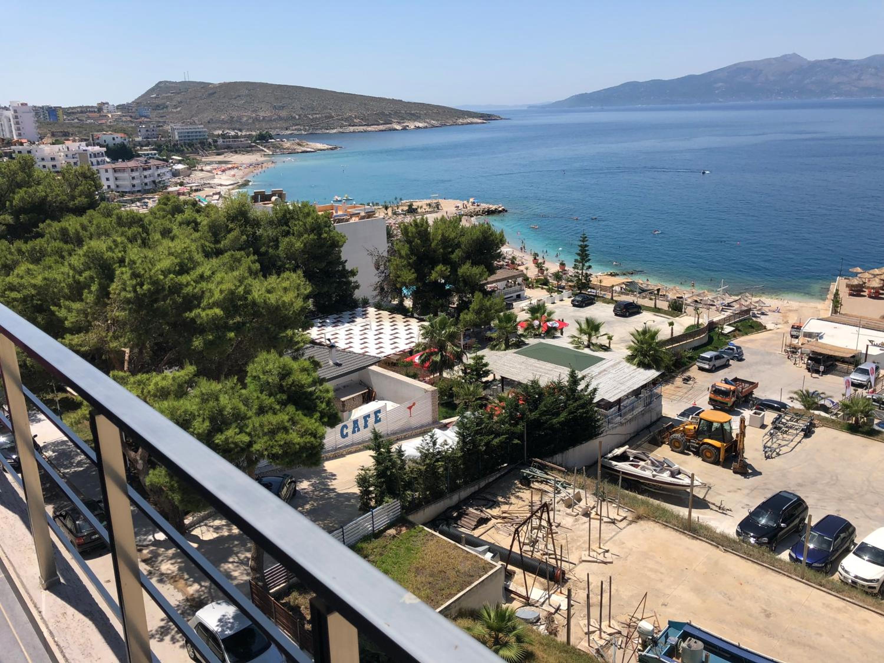 balcony