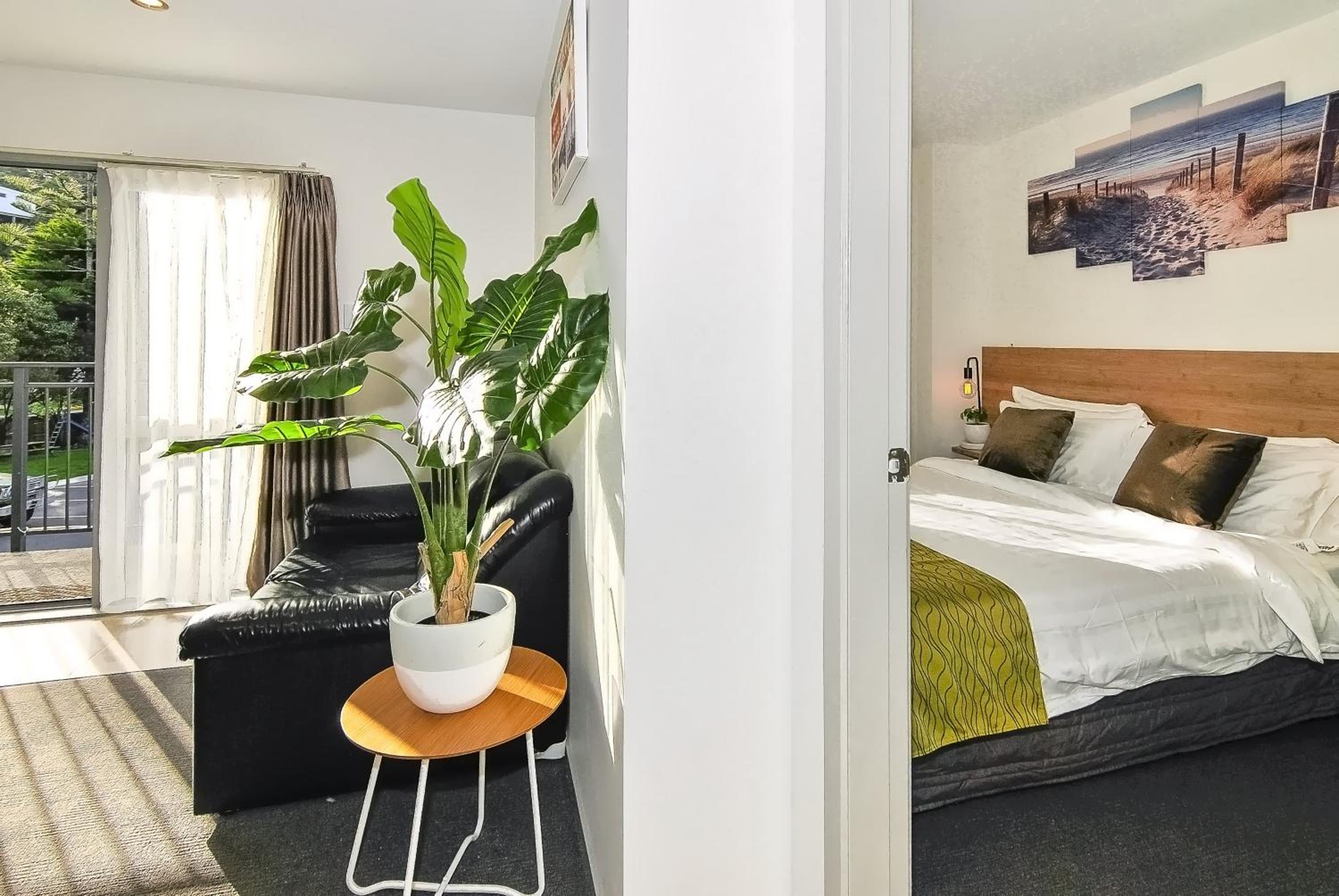 Newlands Court Motel
