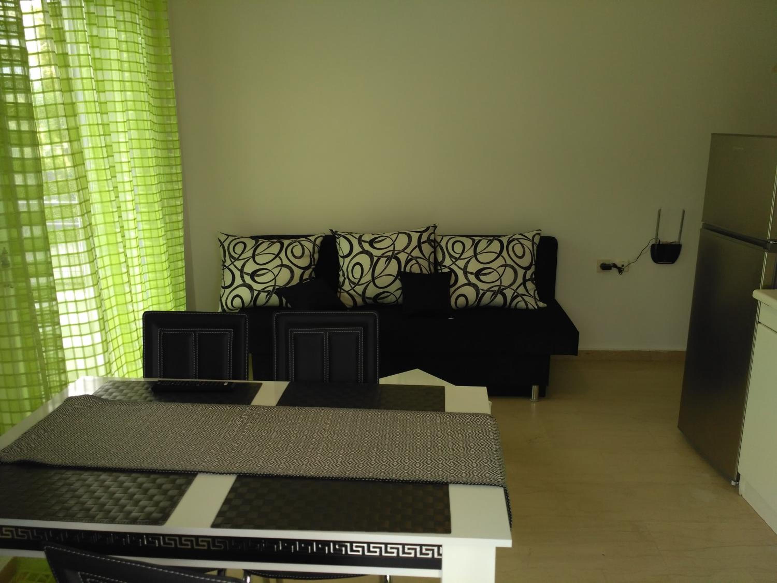 Cozy apartment Peraia view 2