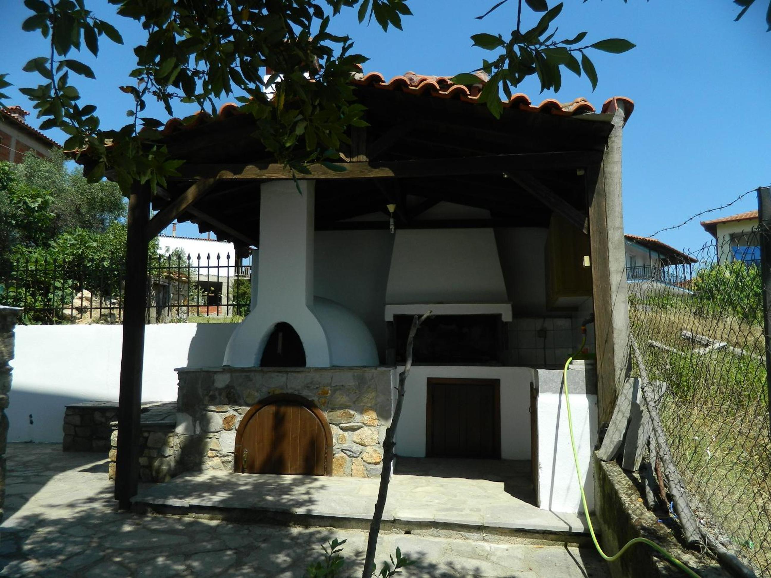 Photo 10