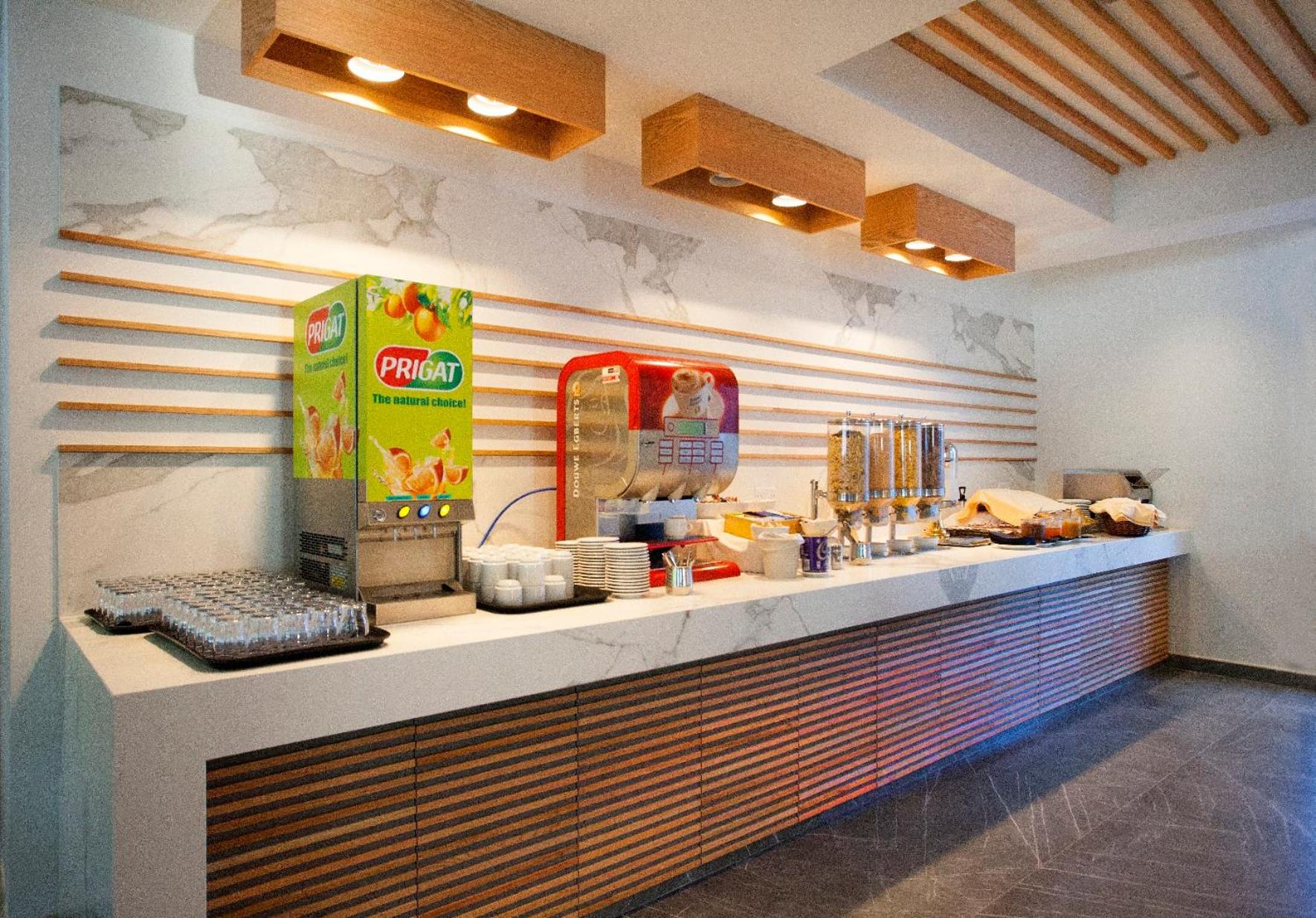 Limassol Vacations - Pefkos City Hotel - Property Image 15