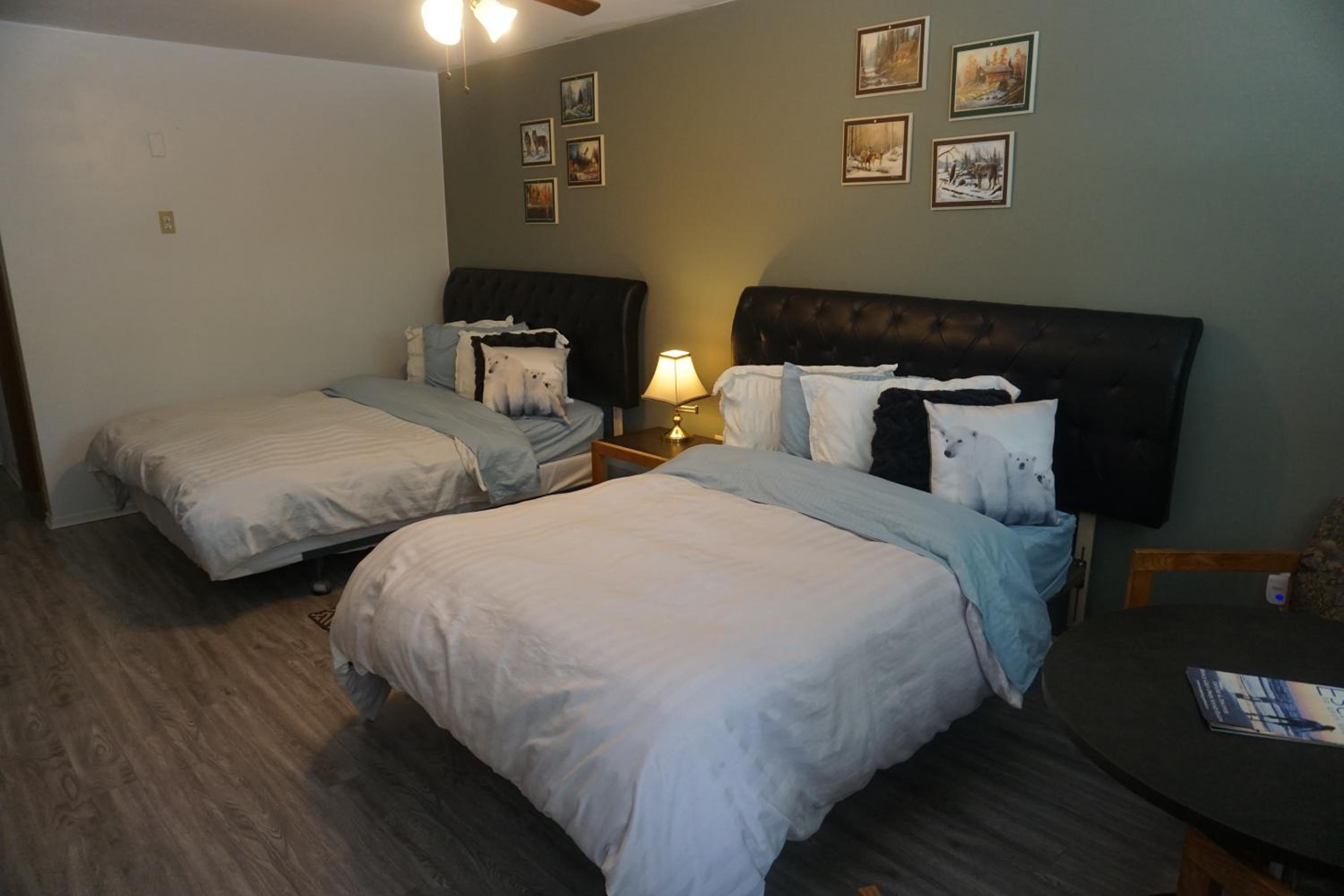 Shenstone Motor Inn