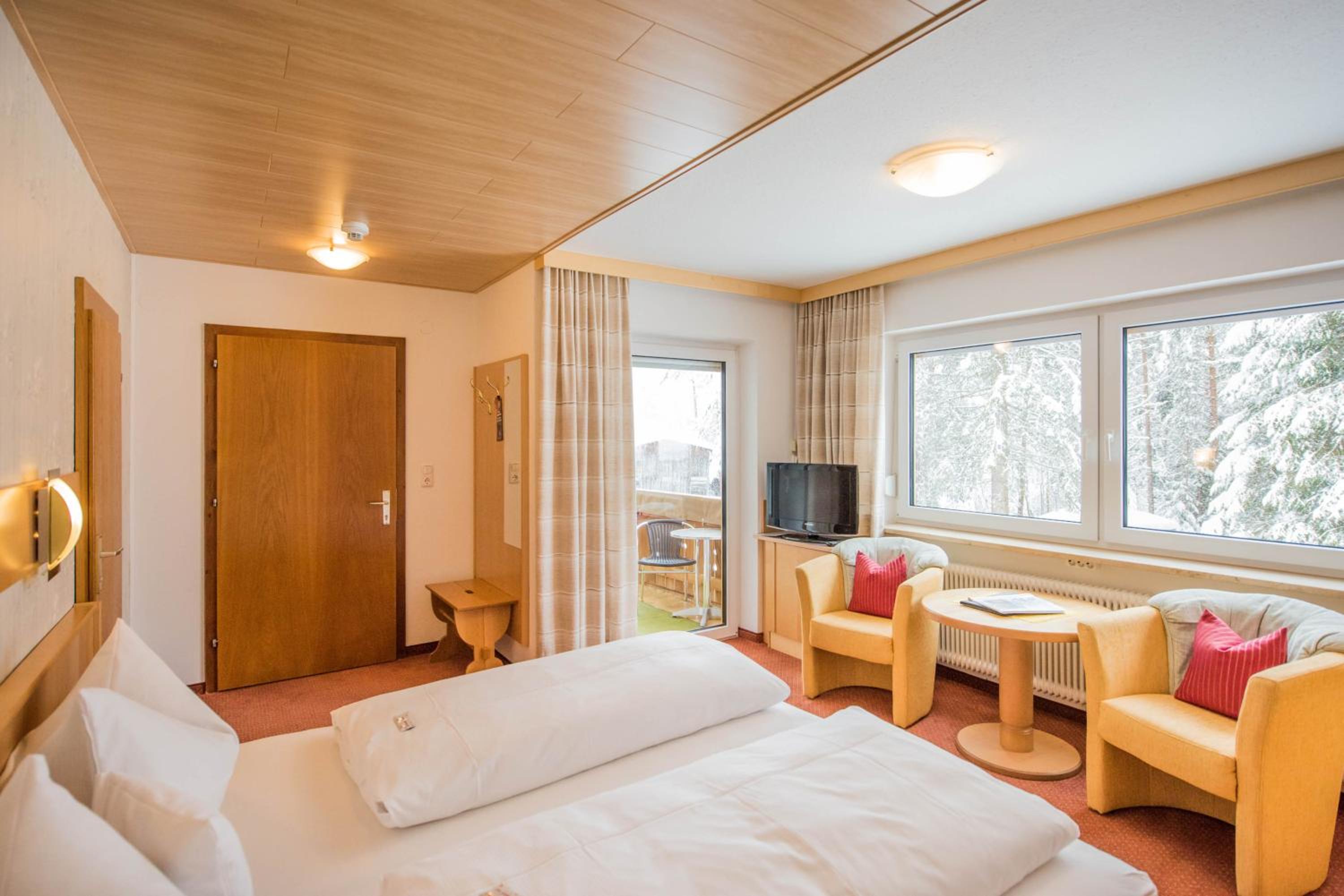 Hotel Garni Waldhof - Wohlfühlen am Lech