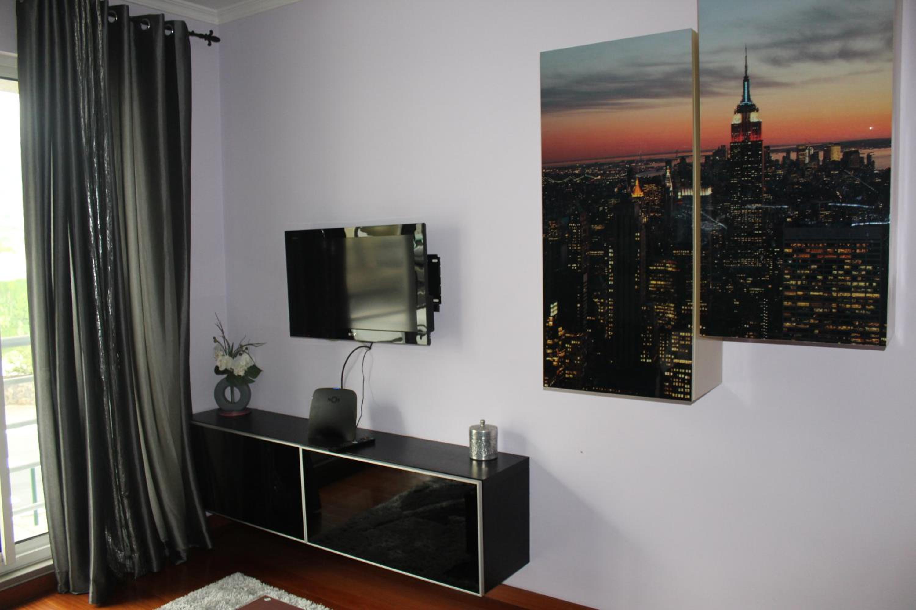 Uptown Madalenas view 4