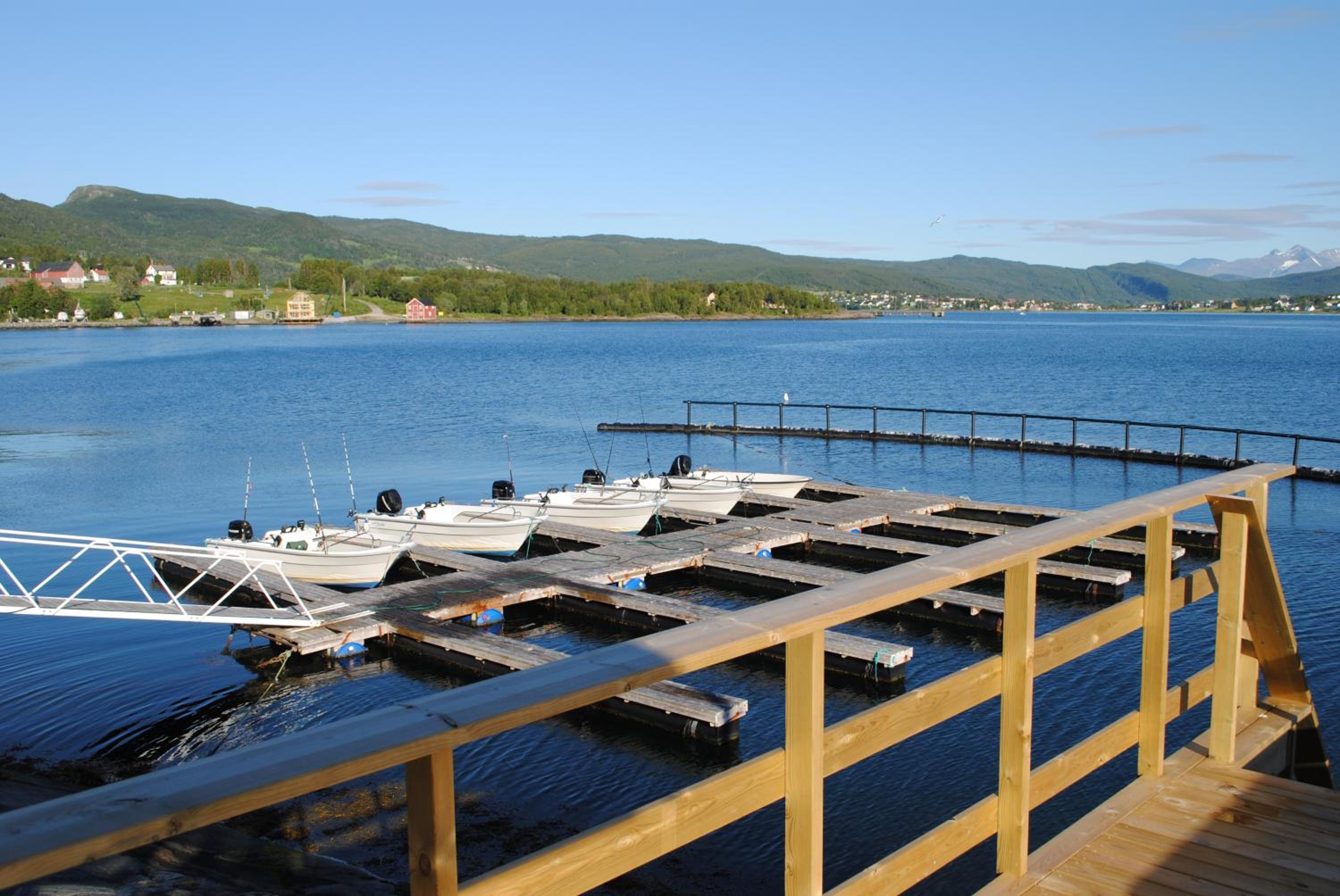 Furoy Hotel Apartments and Boating