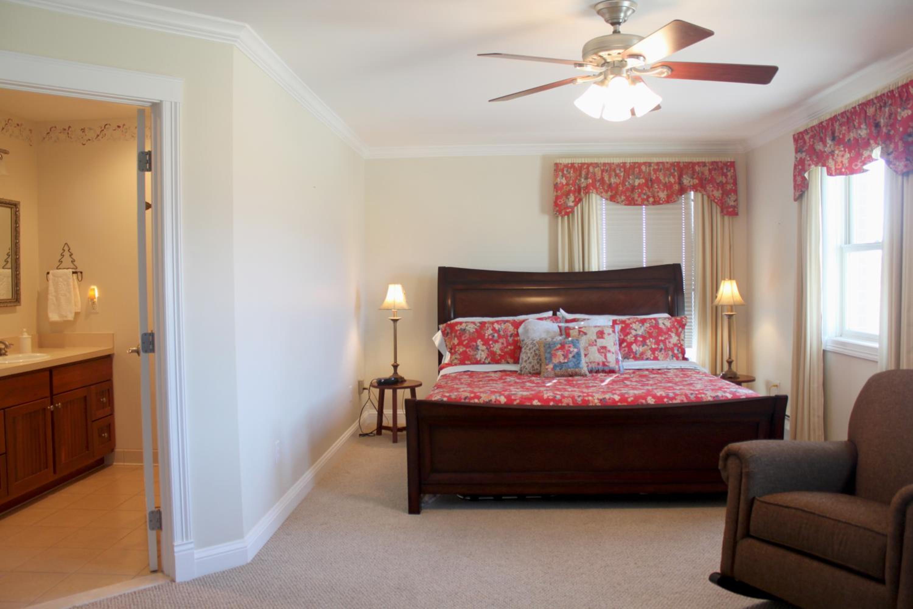 Lamp Post Lodge - Property Image 3