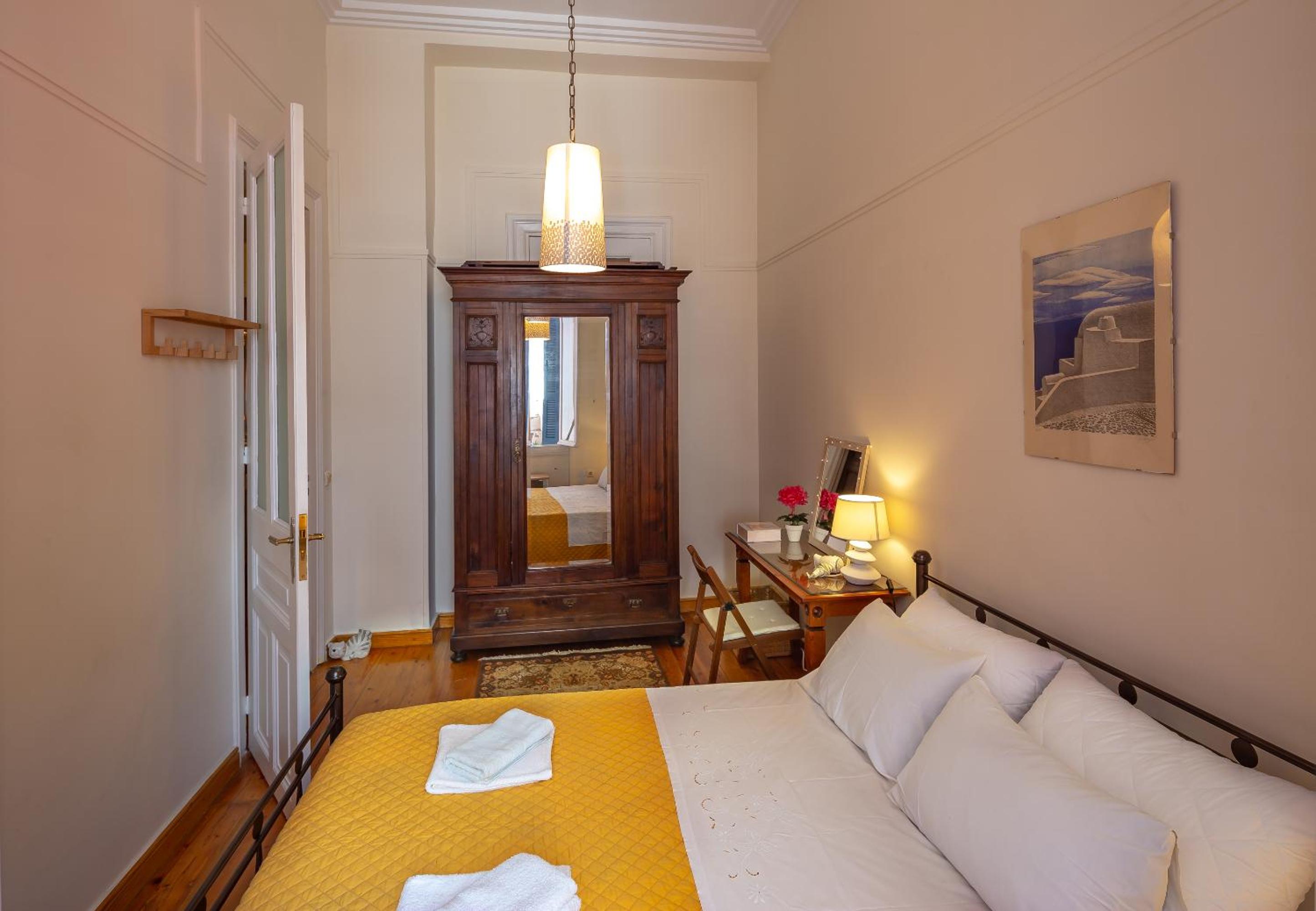 Stately central apartment
