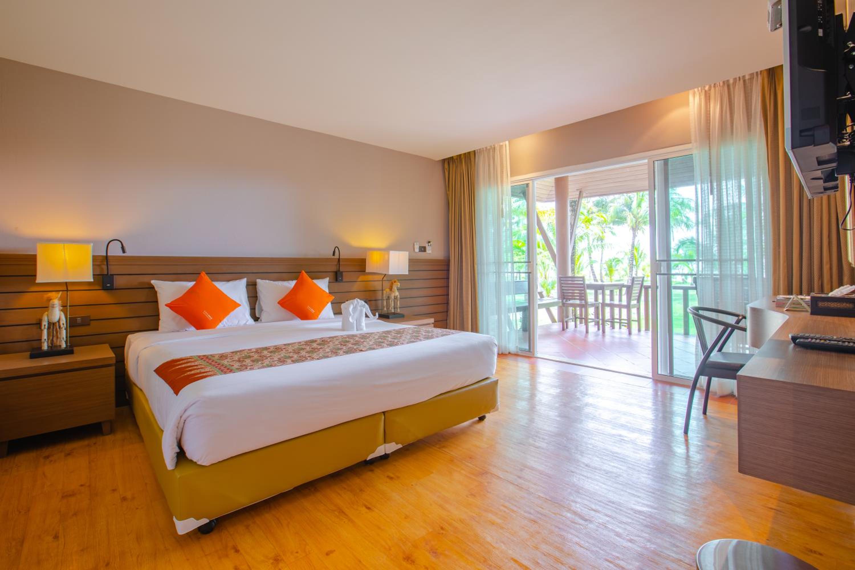C&N Kho Khao Beach Resort - SHA Plus