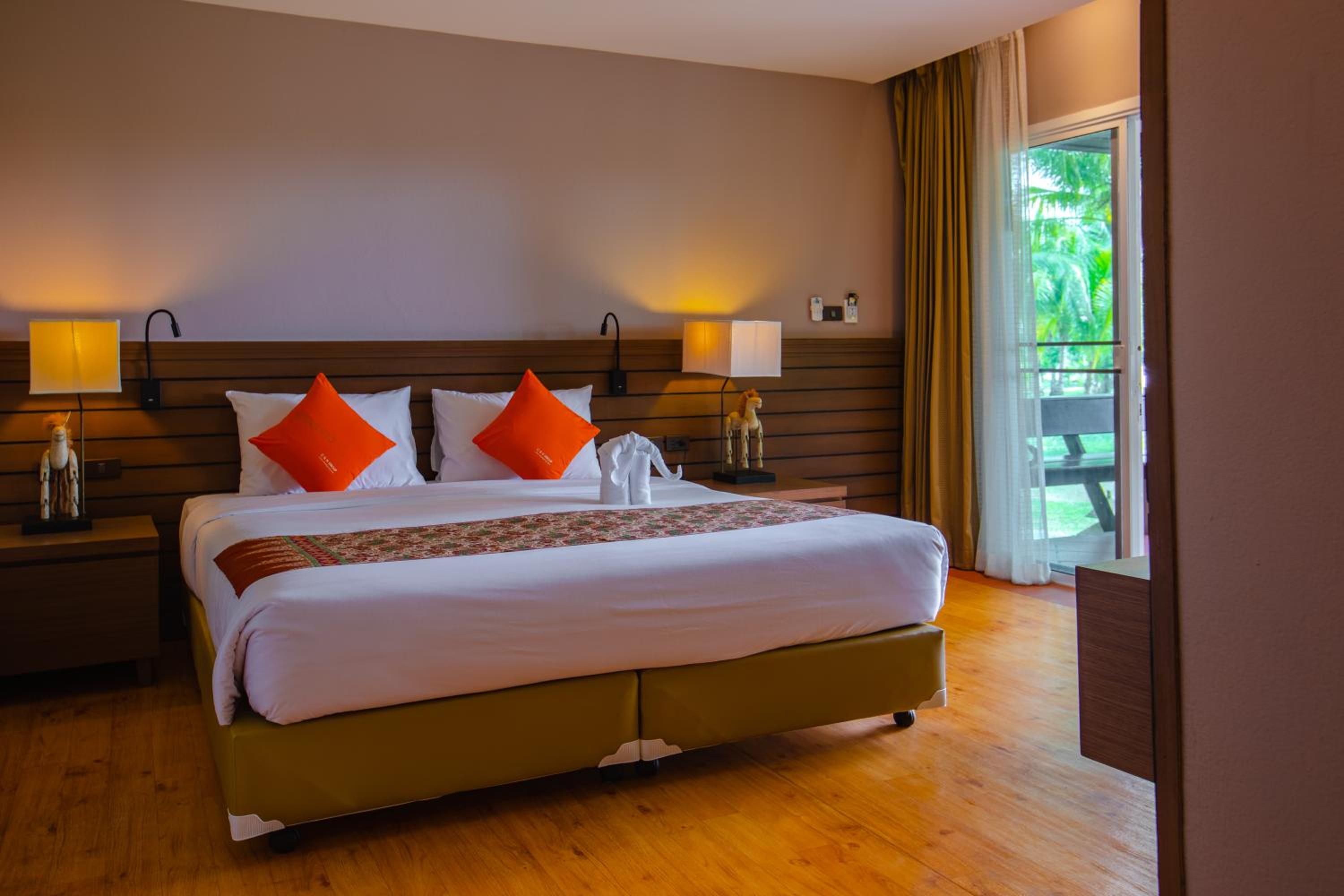 C&N Kho Khao Beach Resort - SHA Plus