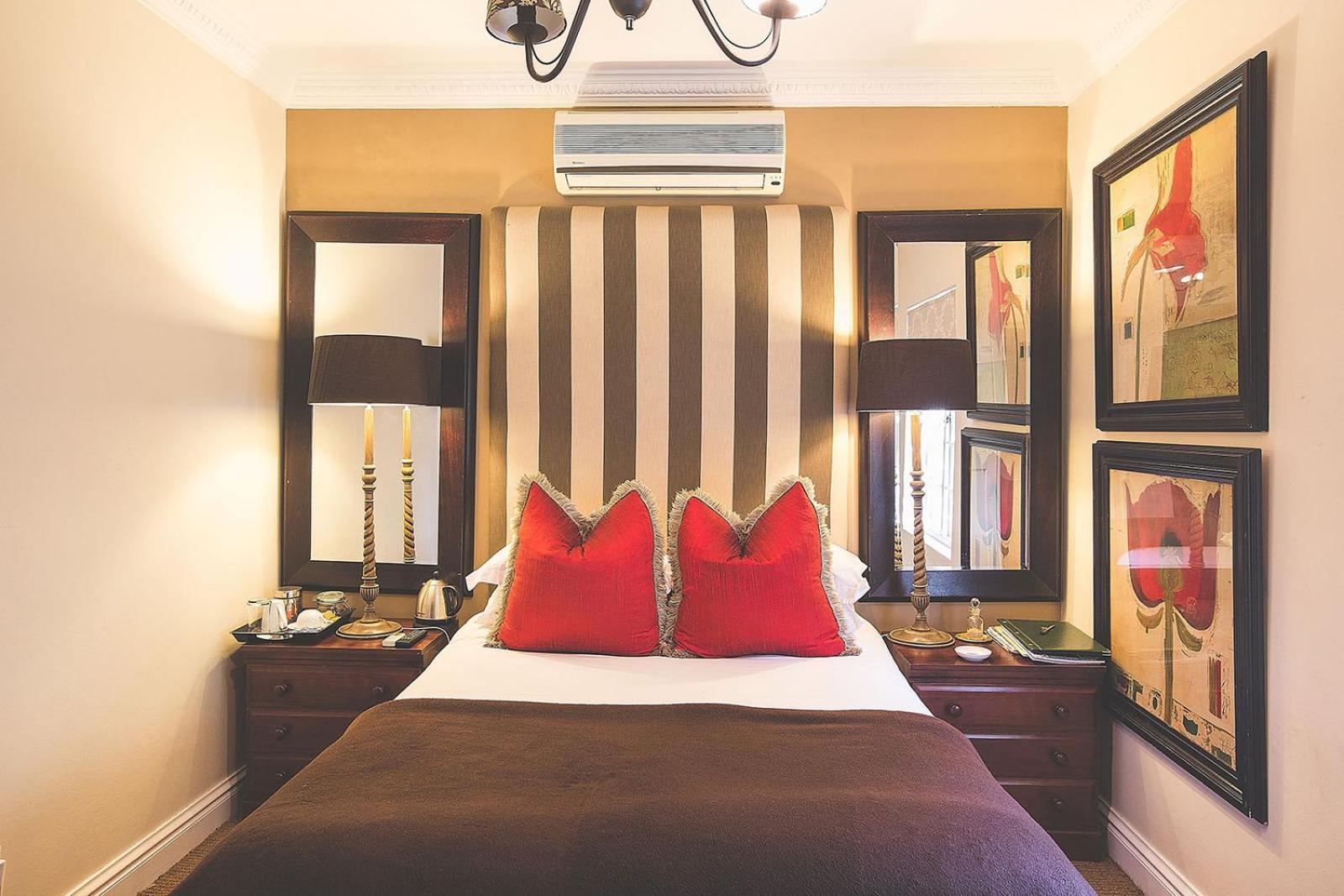 Goble Palms Guest Lodge & Urban Retreat