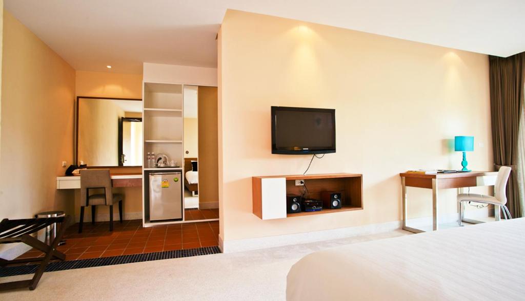 C&N Kho Khao Beach Resort - SHA Plus