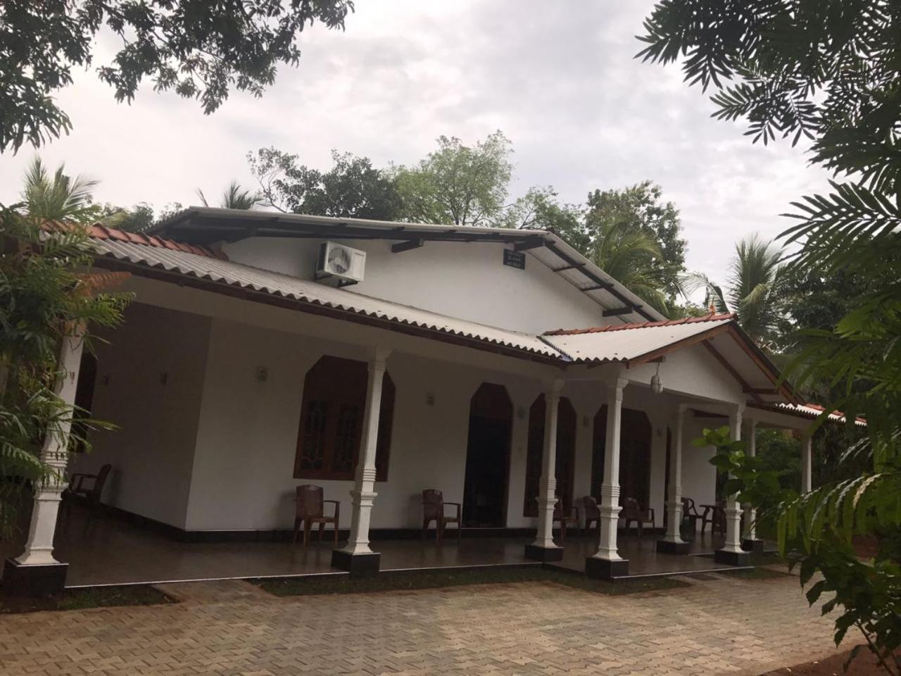 Pidurangala Villas