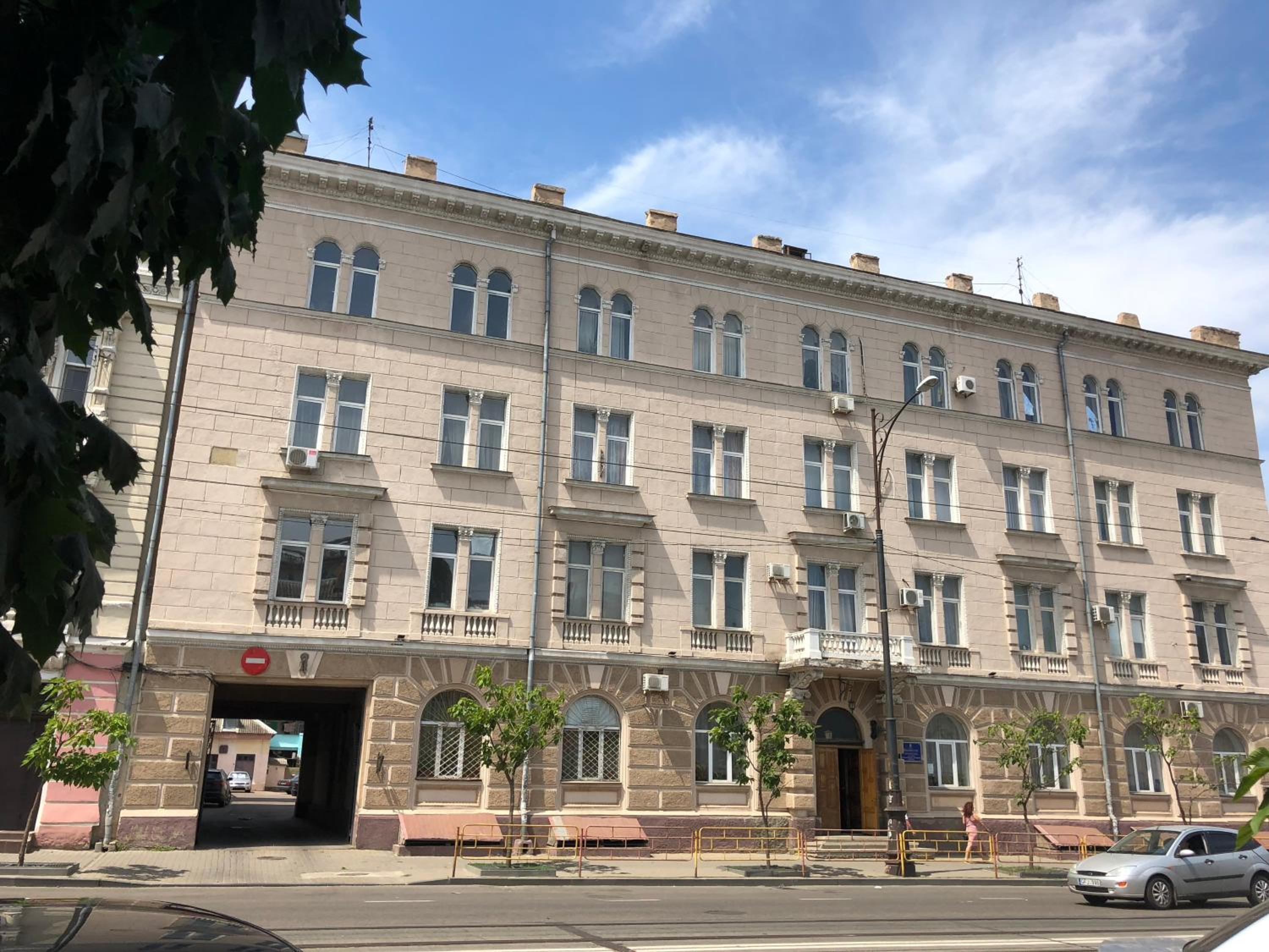 Square apartments