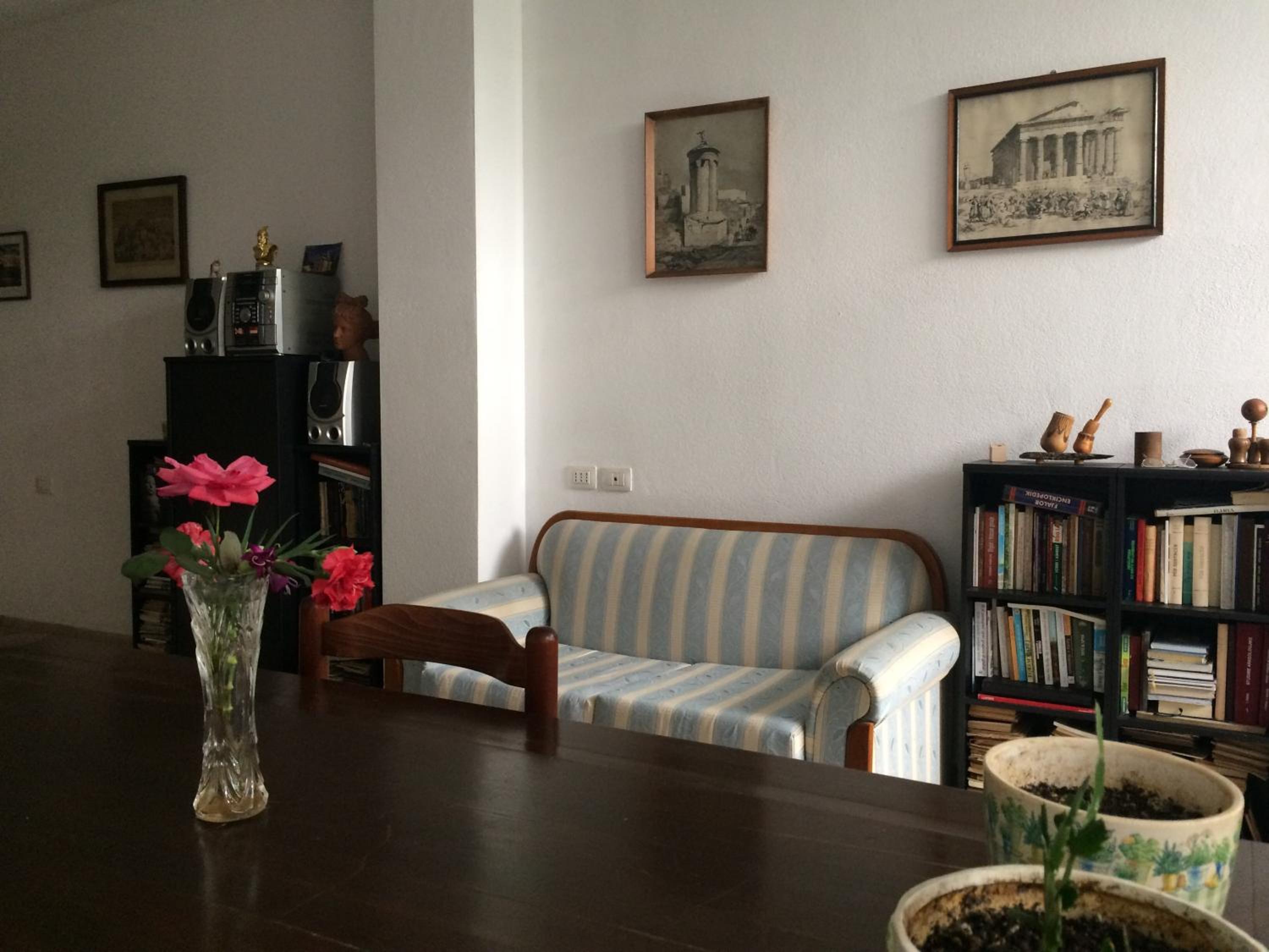 Nina Guest House