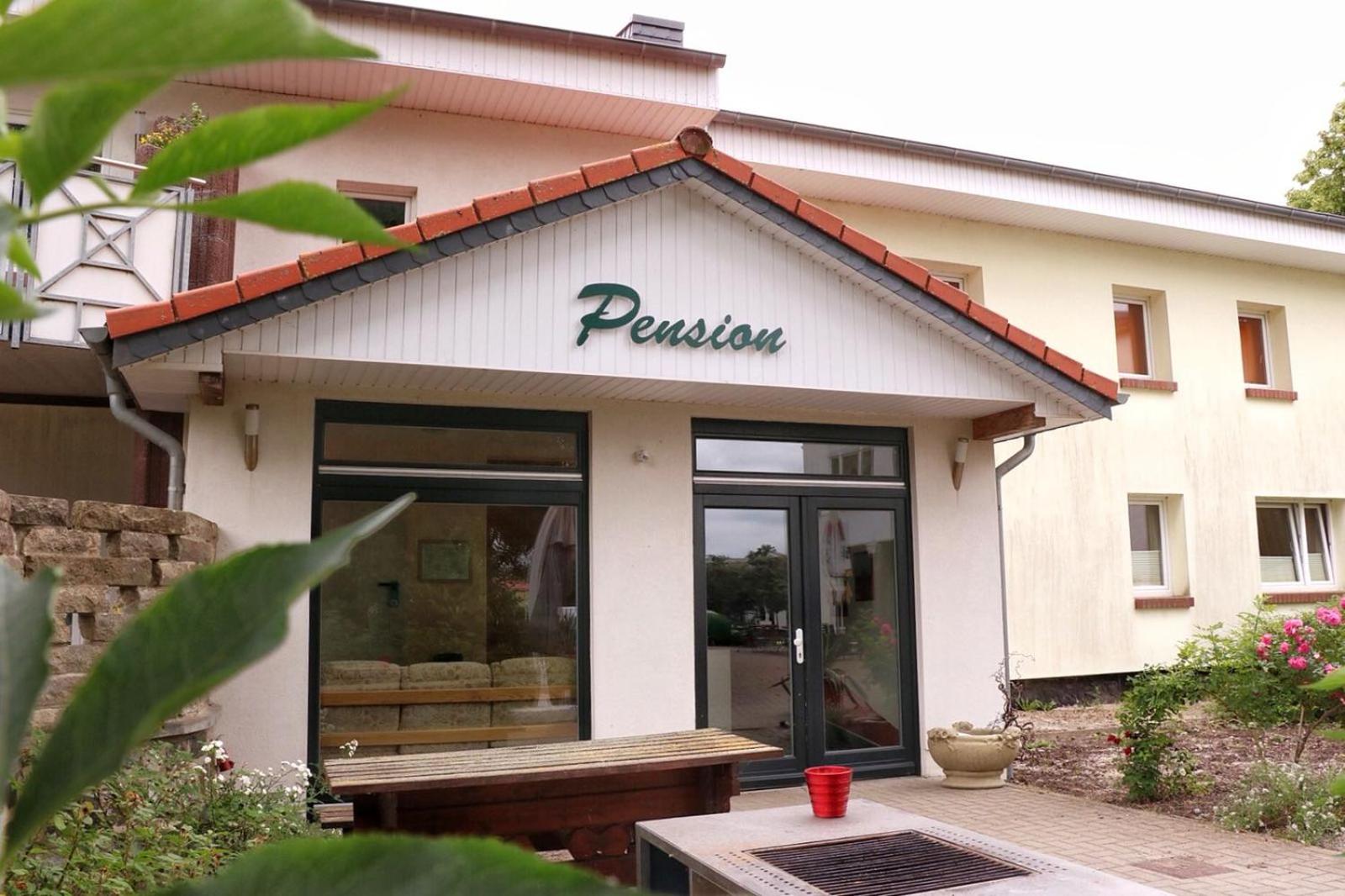 Pension " Zu den Linden" Trin view 2
