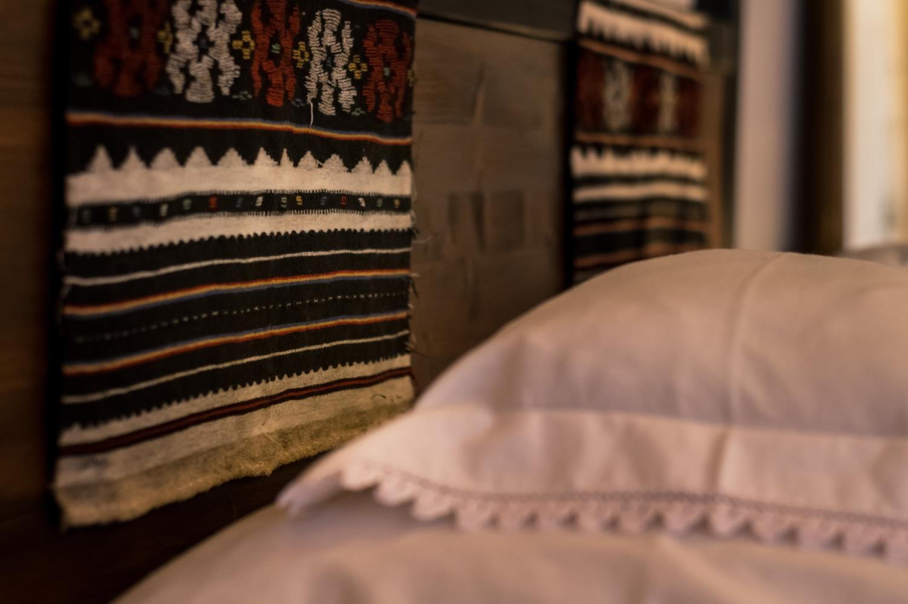 Folkloric Loft - Sibiul vechi en Sibiu — bedroom