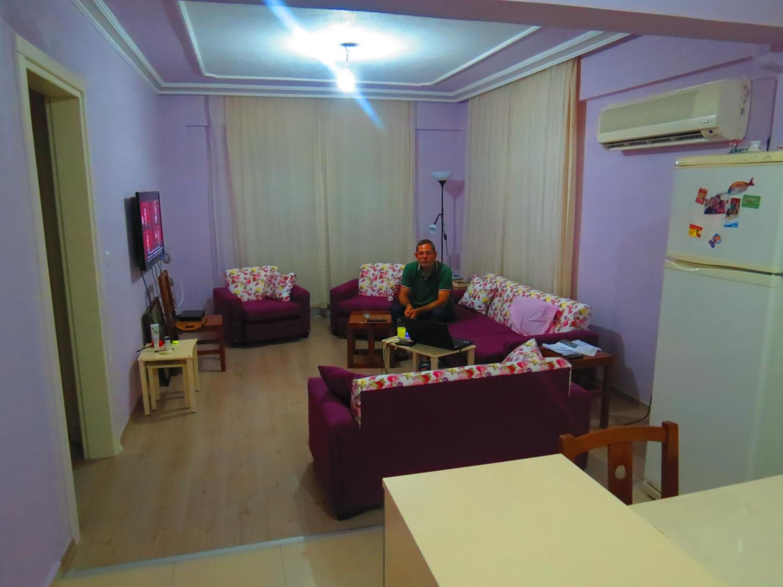 Karya Apartments