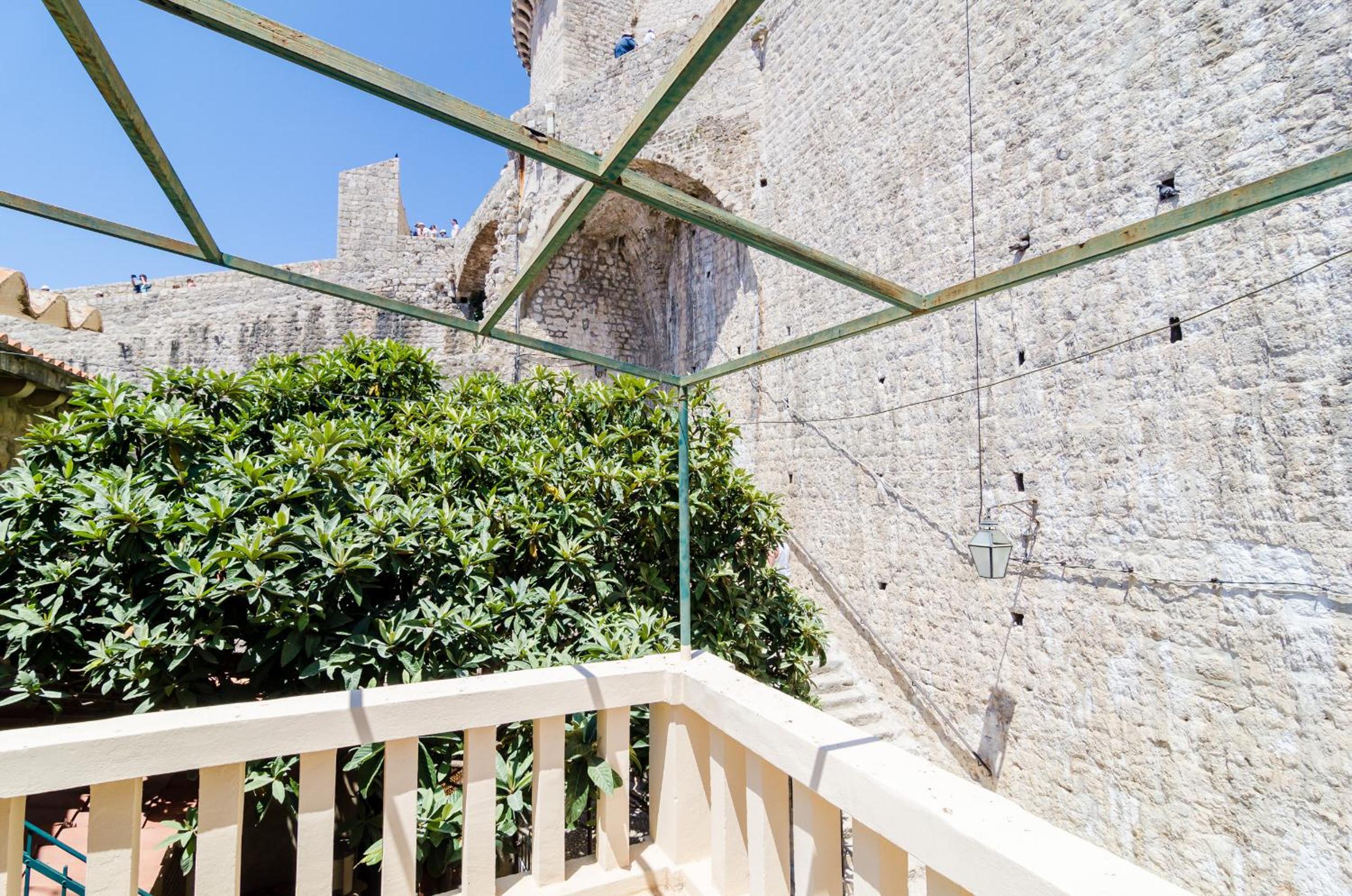 Dominium Old City Suite