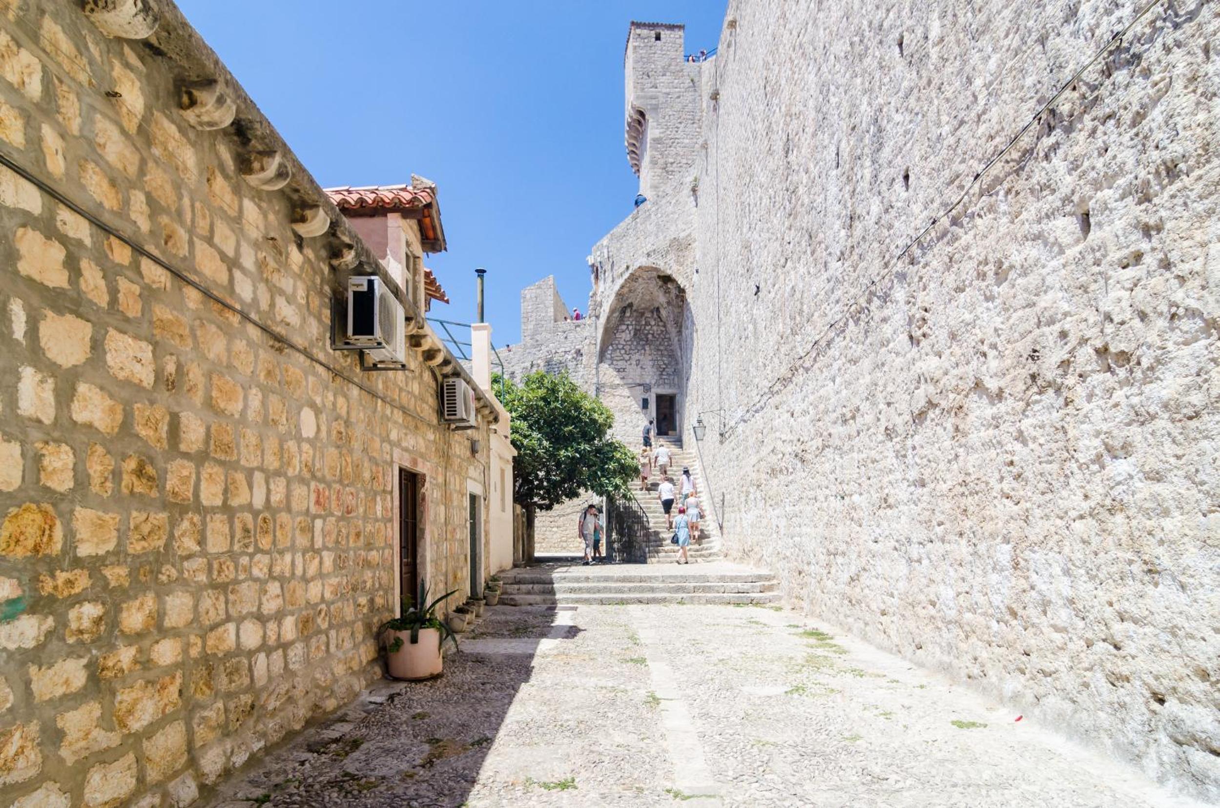 Dominium Old City Suite
