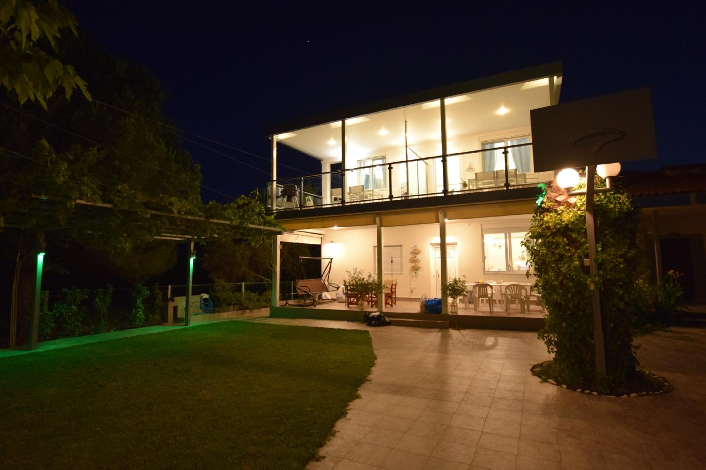 V3 Luxury Suites Toroni view 4