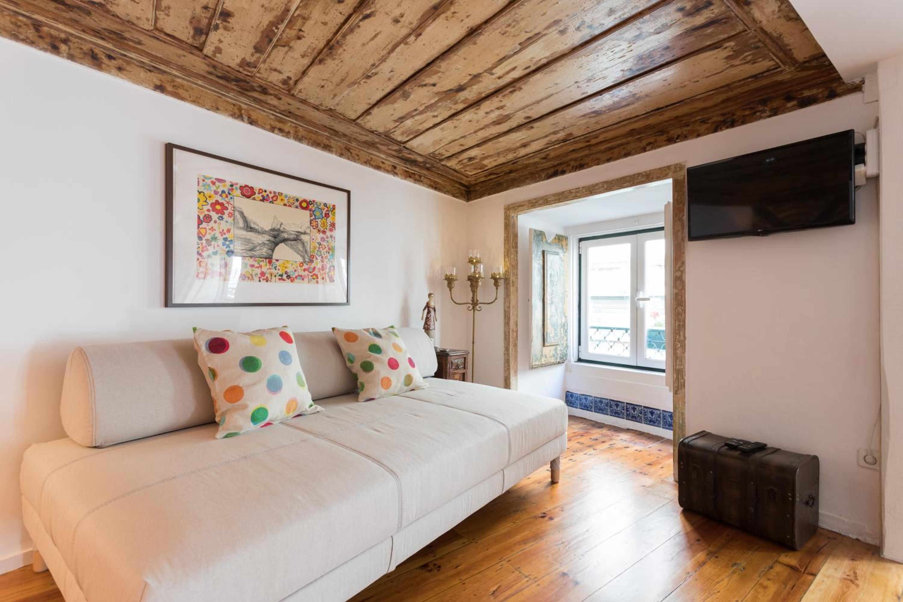 Charming Apartment Travessa do Alcaide view 5