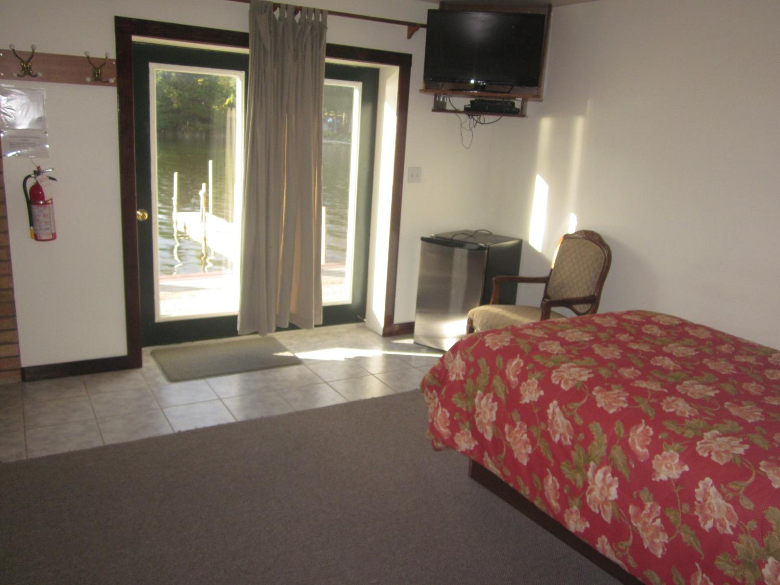 Sauble River Marina and Lodge Resort