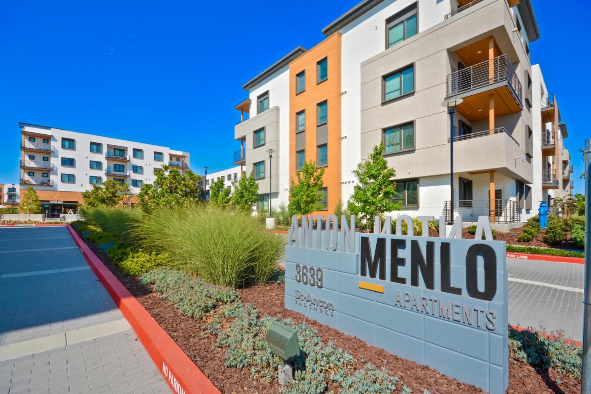 Newark Vacations - Global Luxury Suites in Menlo Park - Property Image 1