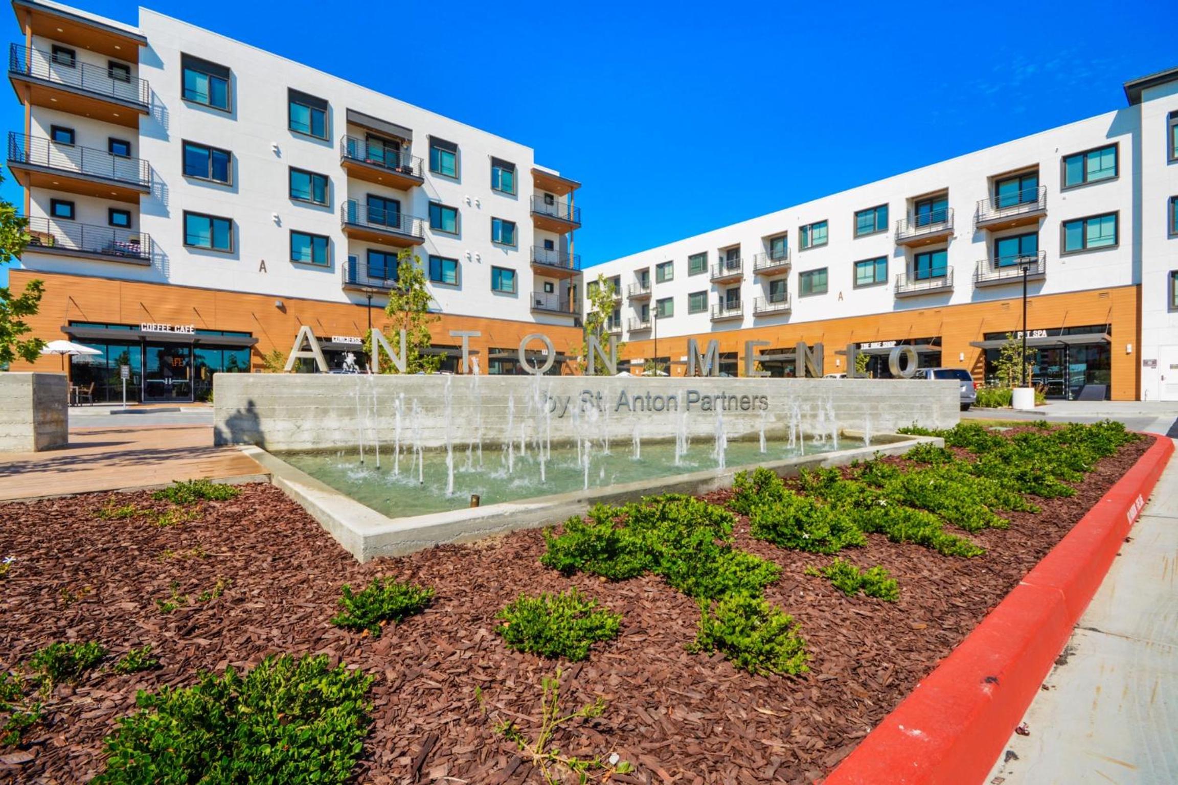 Global Luxury Suites in Menlo Park